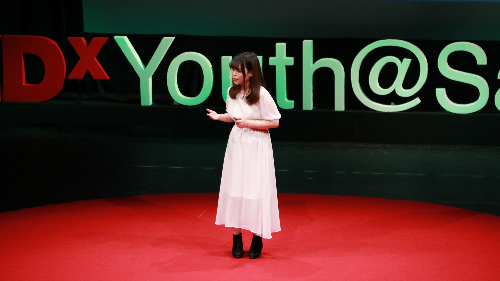 CC BY-NC-ND 2.0 TEDxYouth@Sapporo