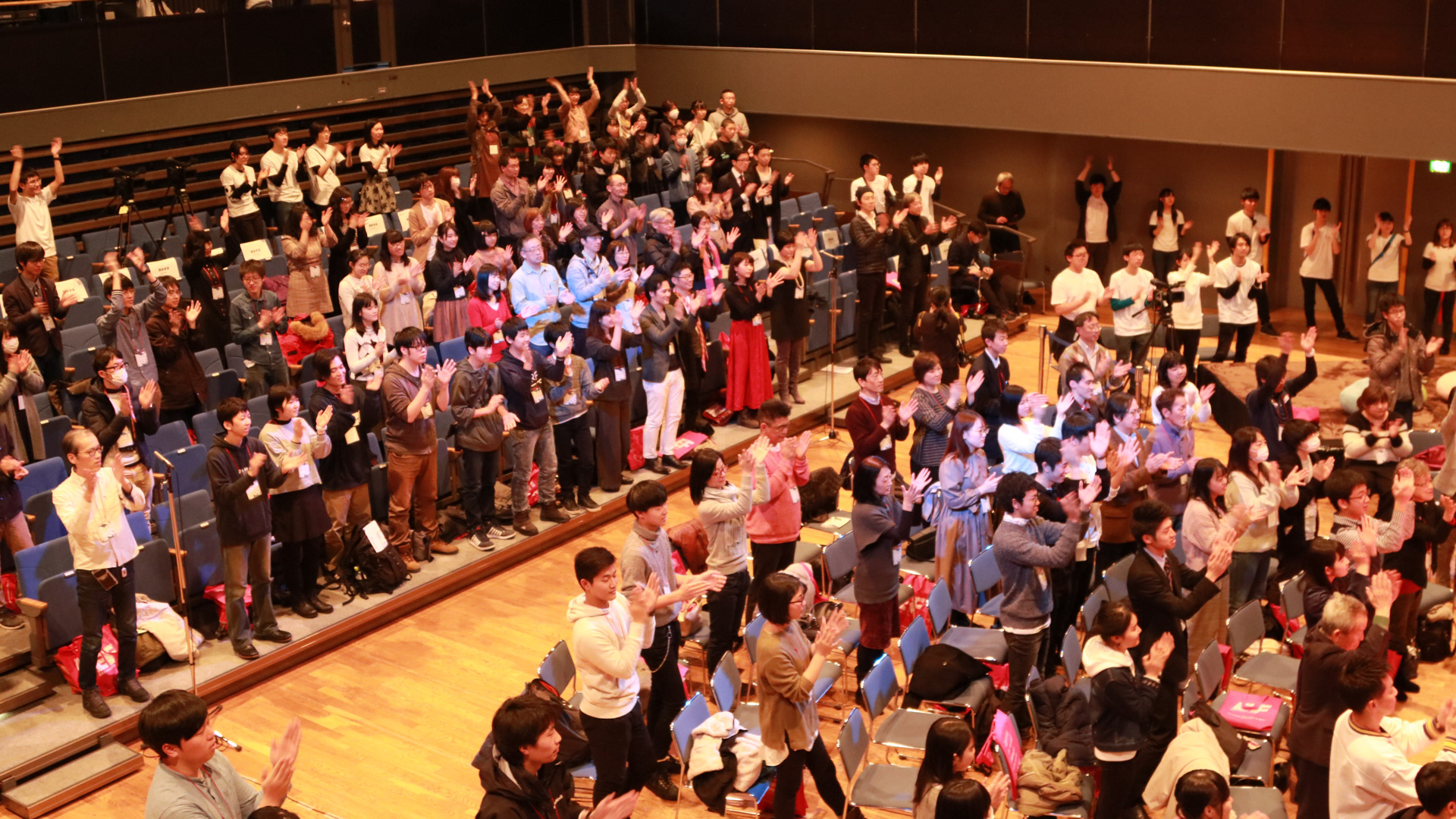 CC BY-NC-ND 2.0 TEDxYouth@Sapporo