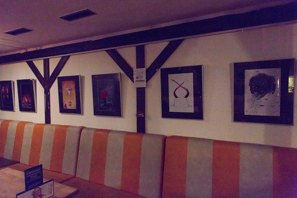 7.01.2014 - 16.01.2015  Ausstellung "Ansichten"  Dialog Café Kneipe Restaurant, Braunschweig, Rebenring 48