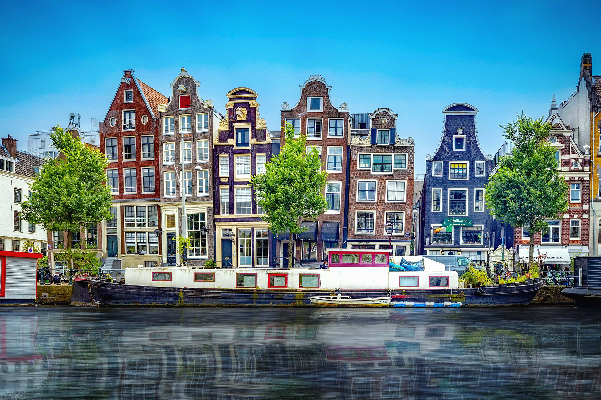Die tanzenen Häuser von Amsterdam