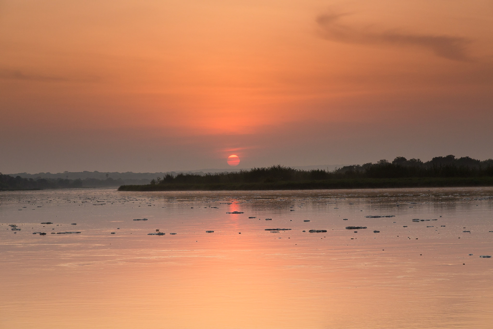 Sunrise on Victoria Nile