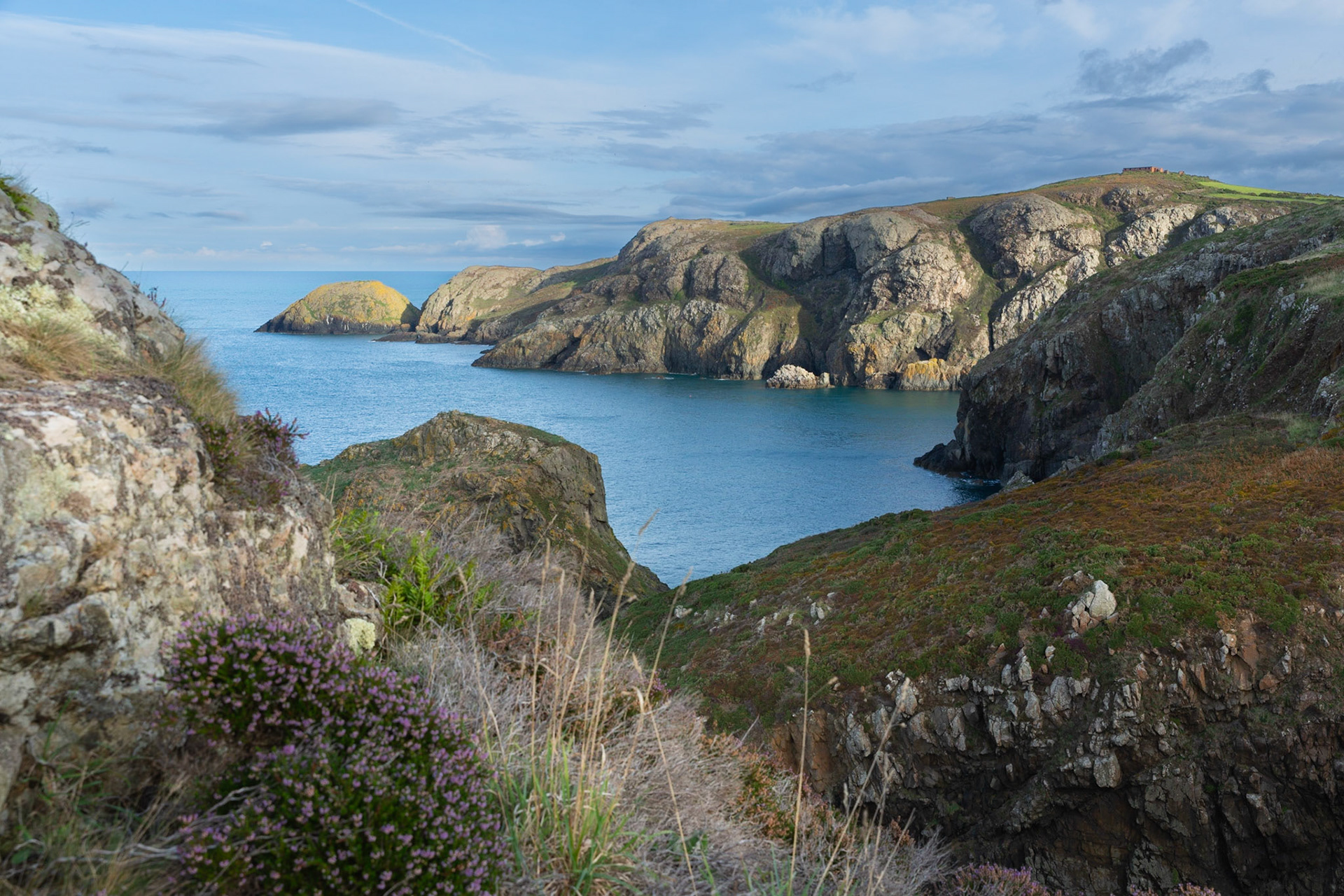 Pwllperi bay