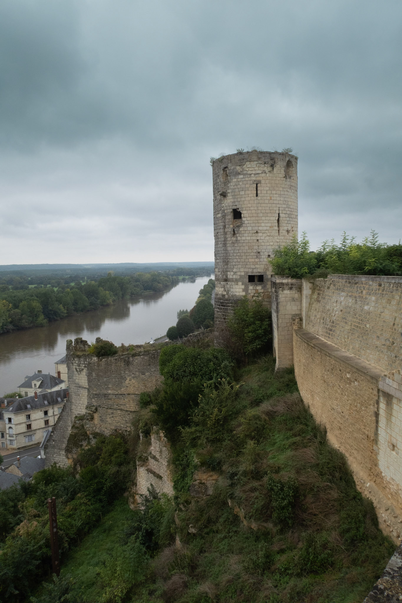 River Vienne, Chinon