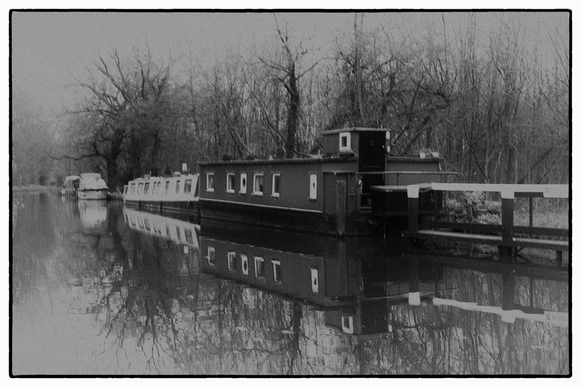 Near the Anchor, Wisley Lane