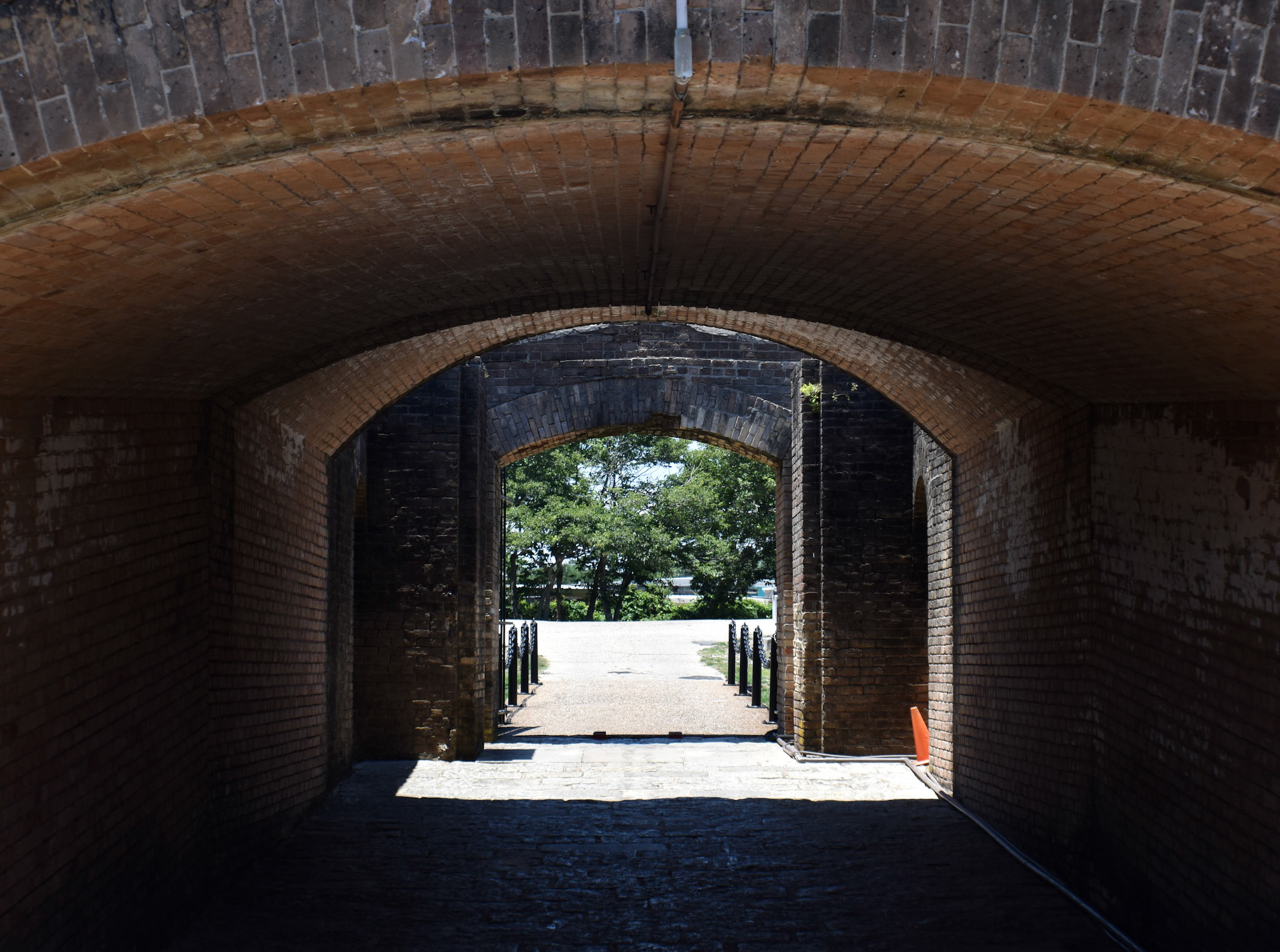 Gate