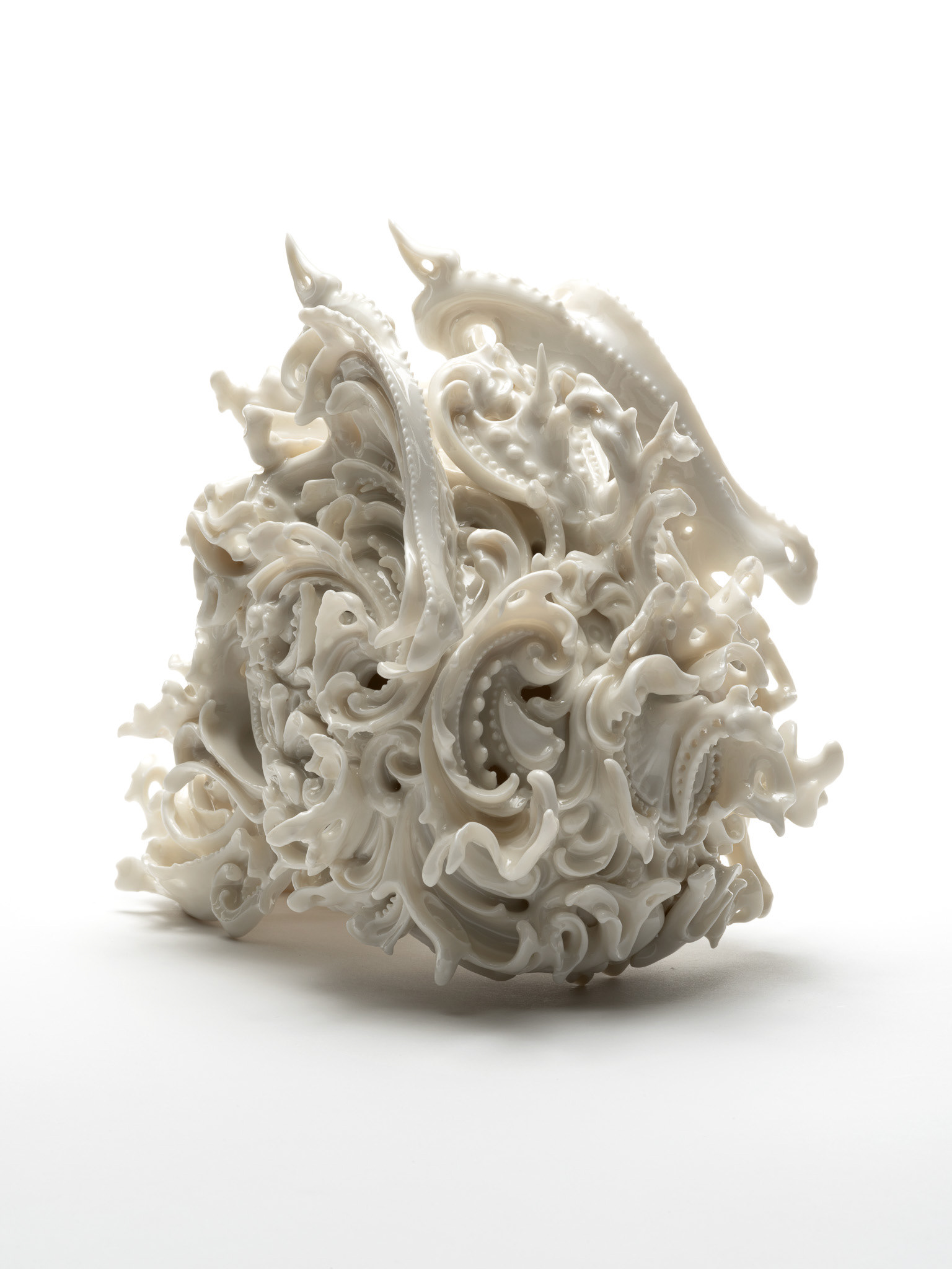 Predictive Dream LX, H 19 × W 15.2 × D 24.2 cm, Porcelain, 2021