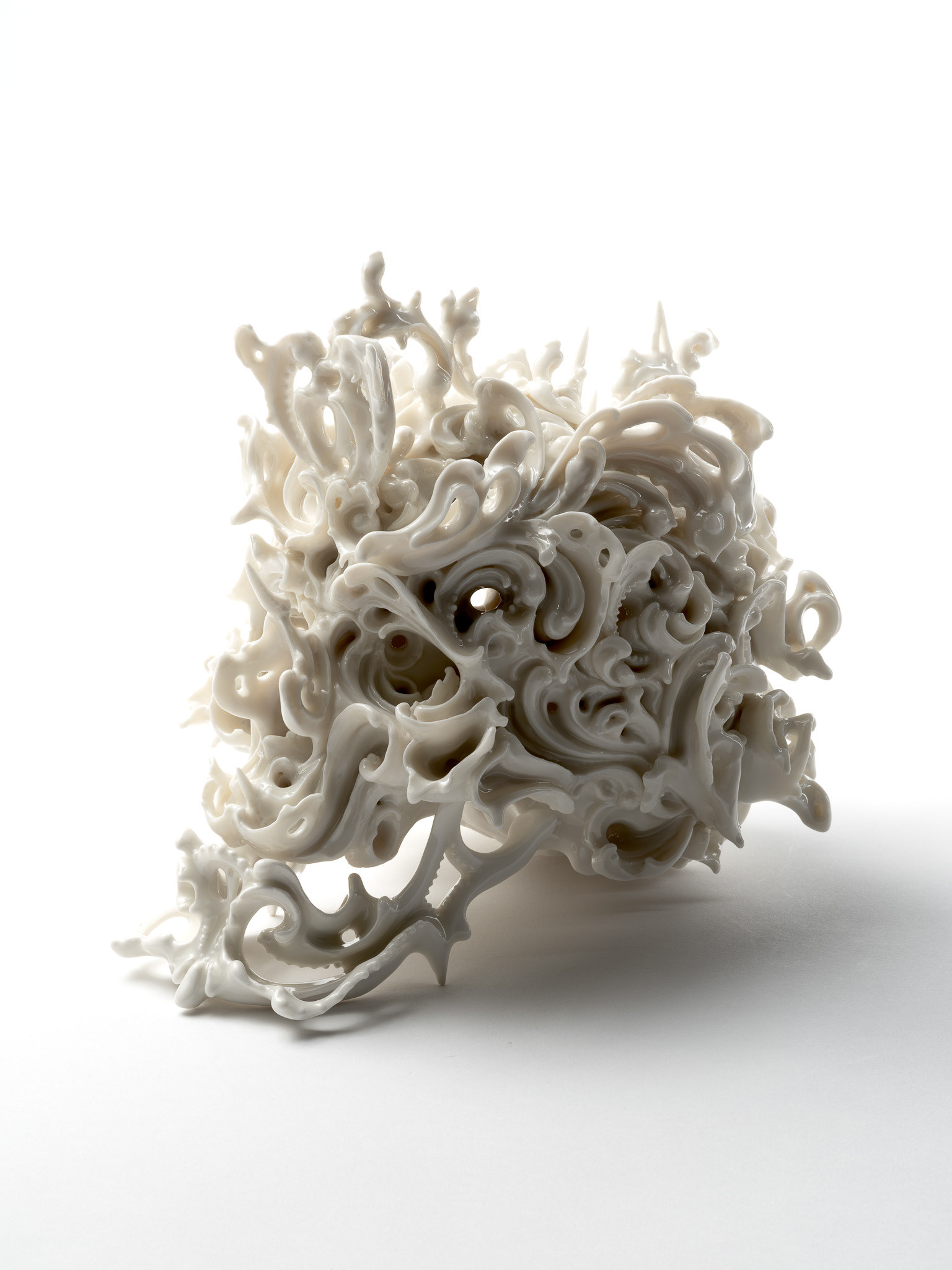 Predictive Dream LX, H 19 × W 15.2 × D 24.2 cm, Porcelain, 2021