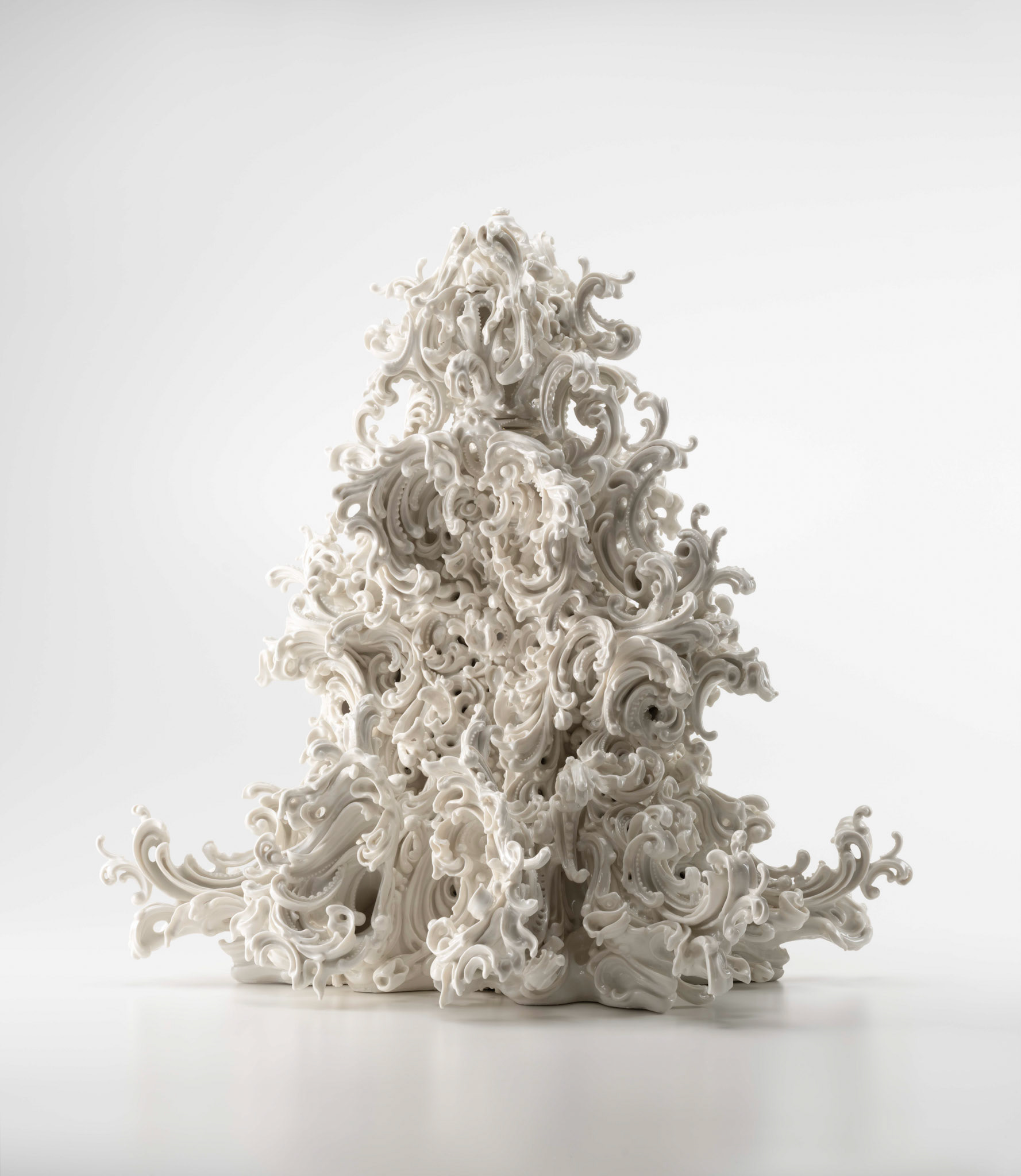 Loom VI,  H 59.5 × W 55w × D 45 cm, porcelain, 2024 