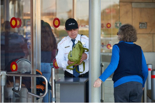 mall security check point, Israel