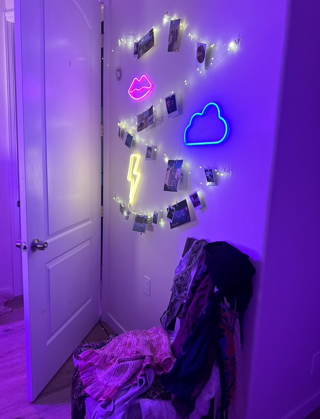 multiple bedrooms for teen slasher