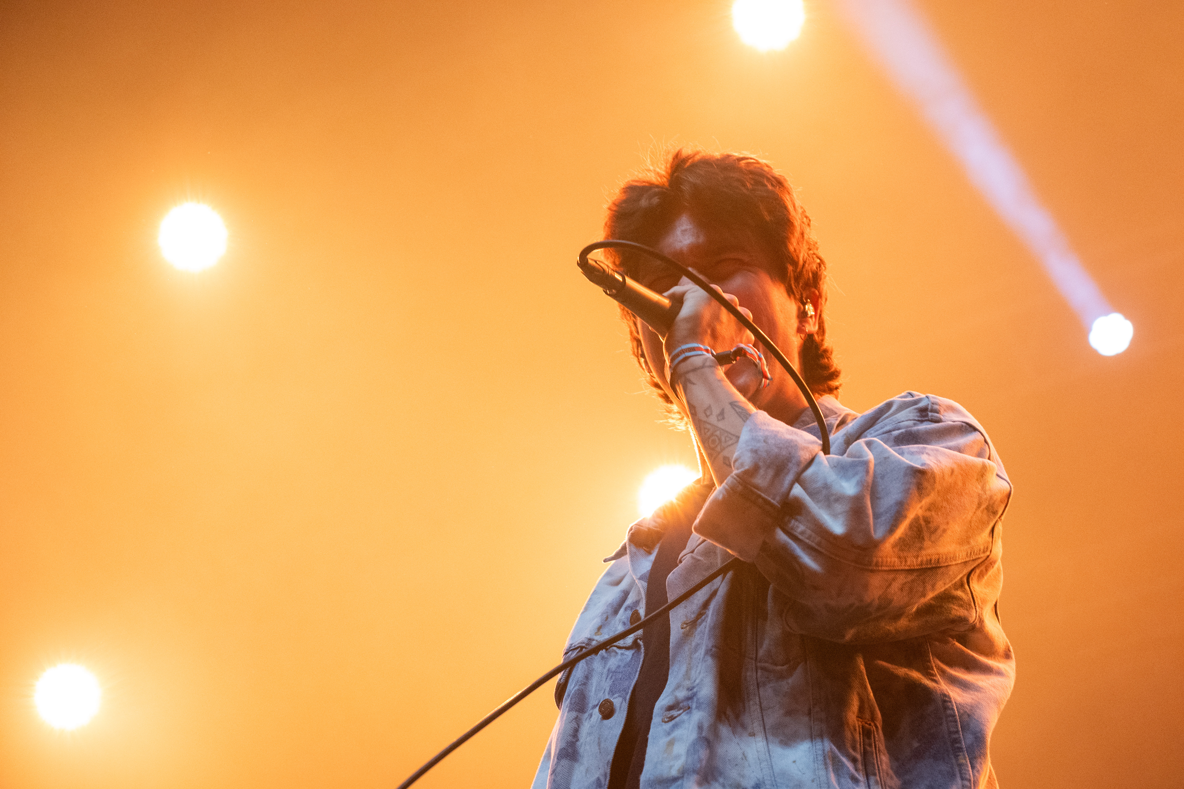 Holding Absence © All rights reserved, Annabelle Hamil