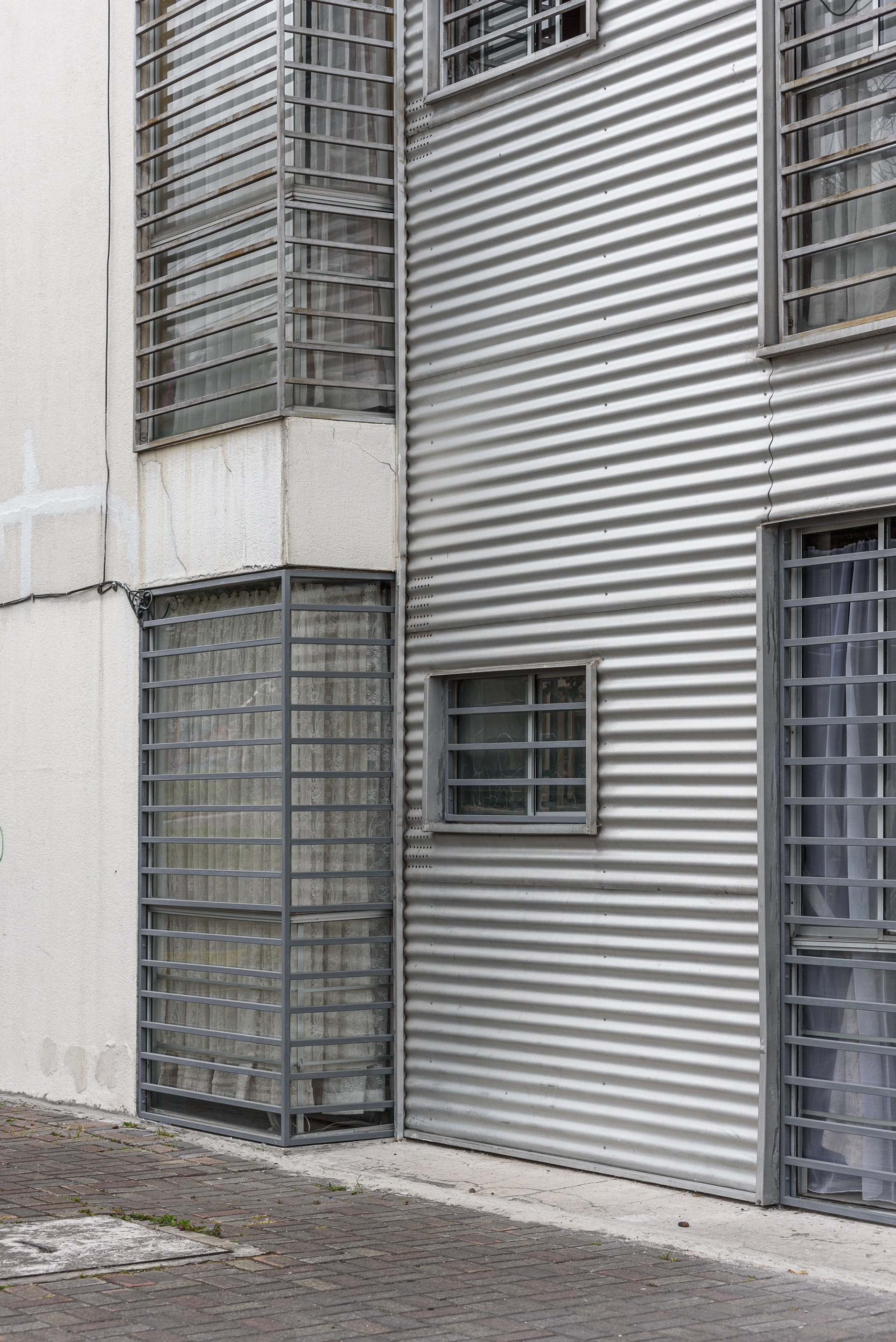 CUMBRE DE QUITUMBE. Arquitecto: Handel Guayasamín Investigador de la obra: Arq. Christine VanSluys y Esteban Jaramillo