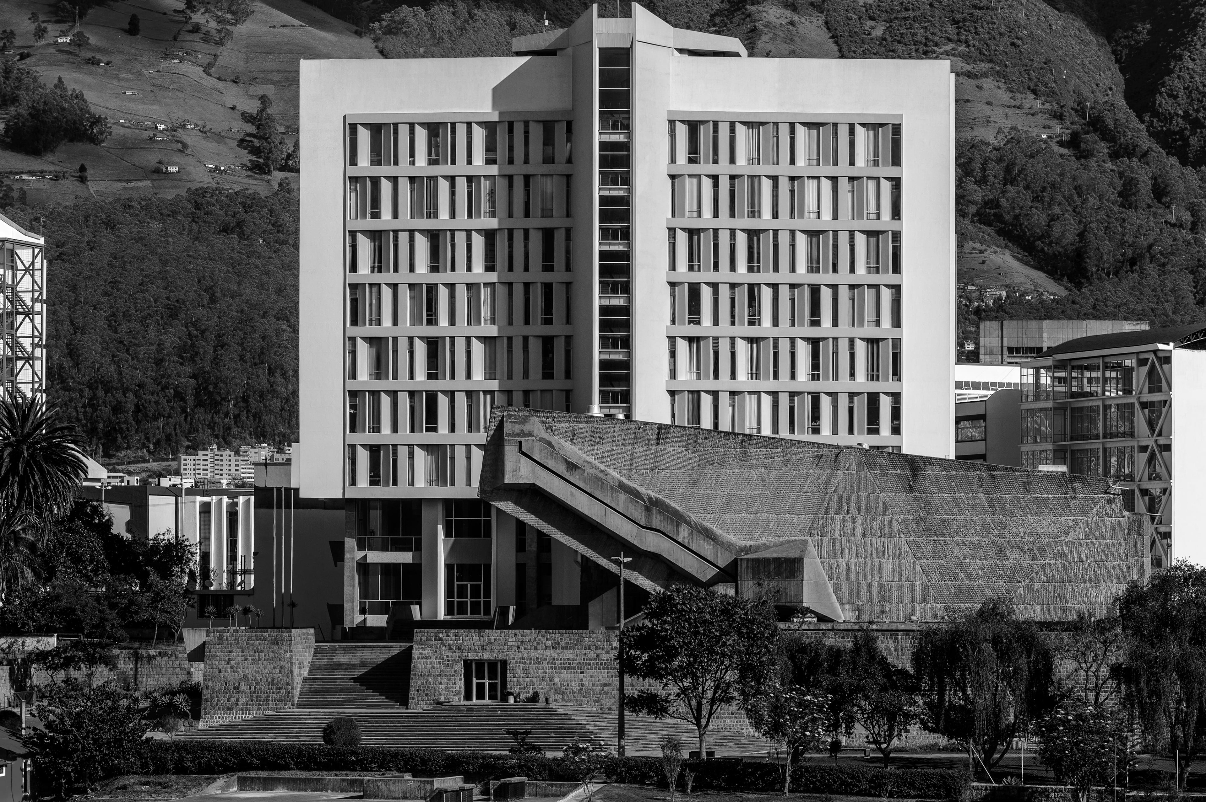 EPN - Edificio Administrativo y Teatro