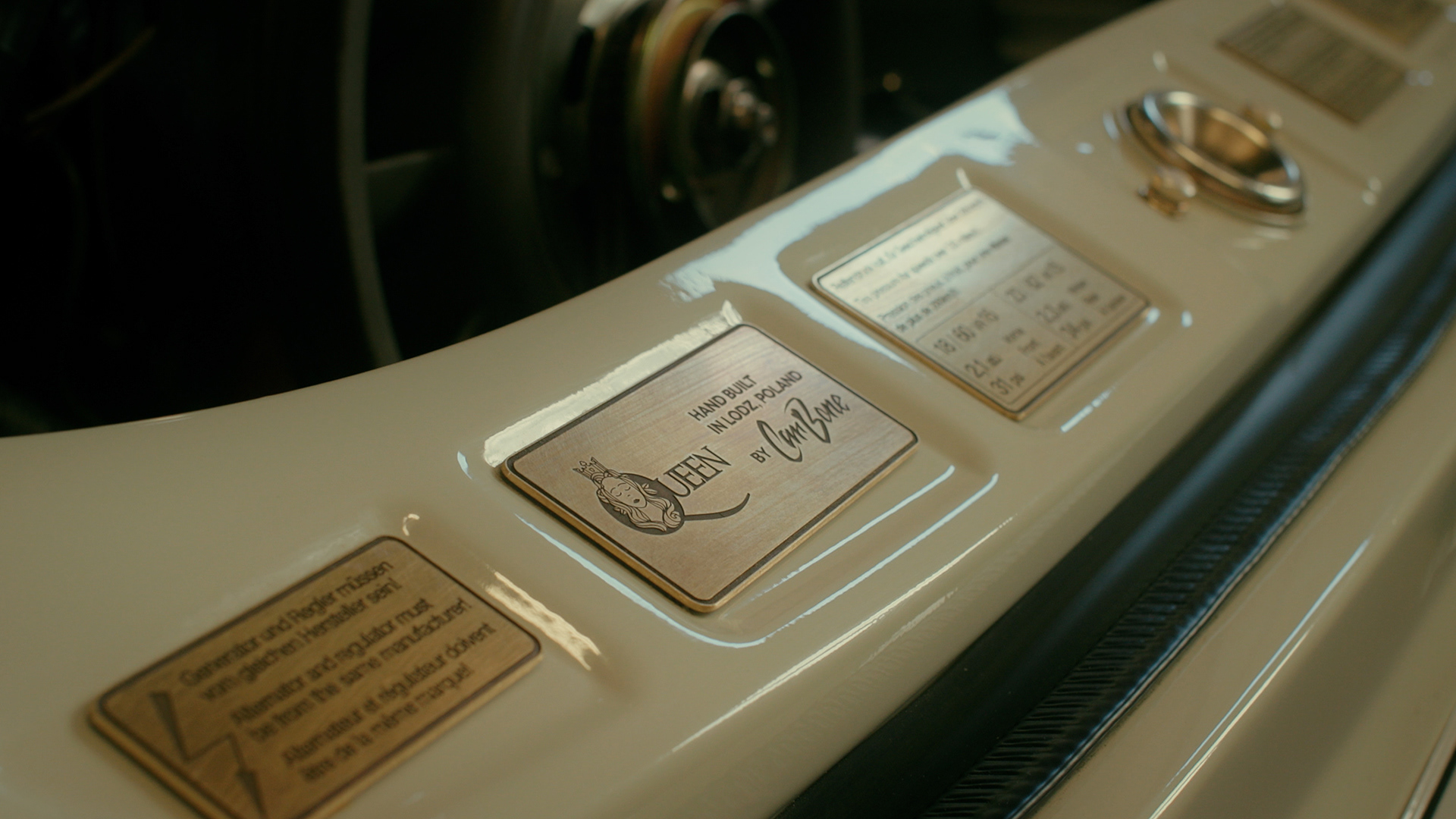 Project: Queen. A complete nut-to-bolt restoration of a Porsche 911 from 1970.