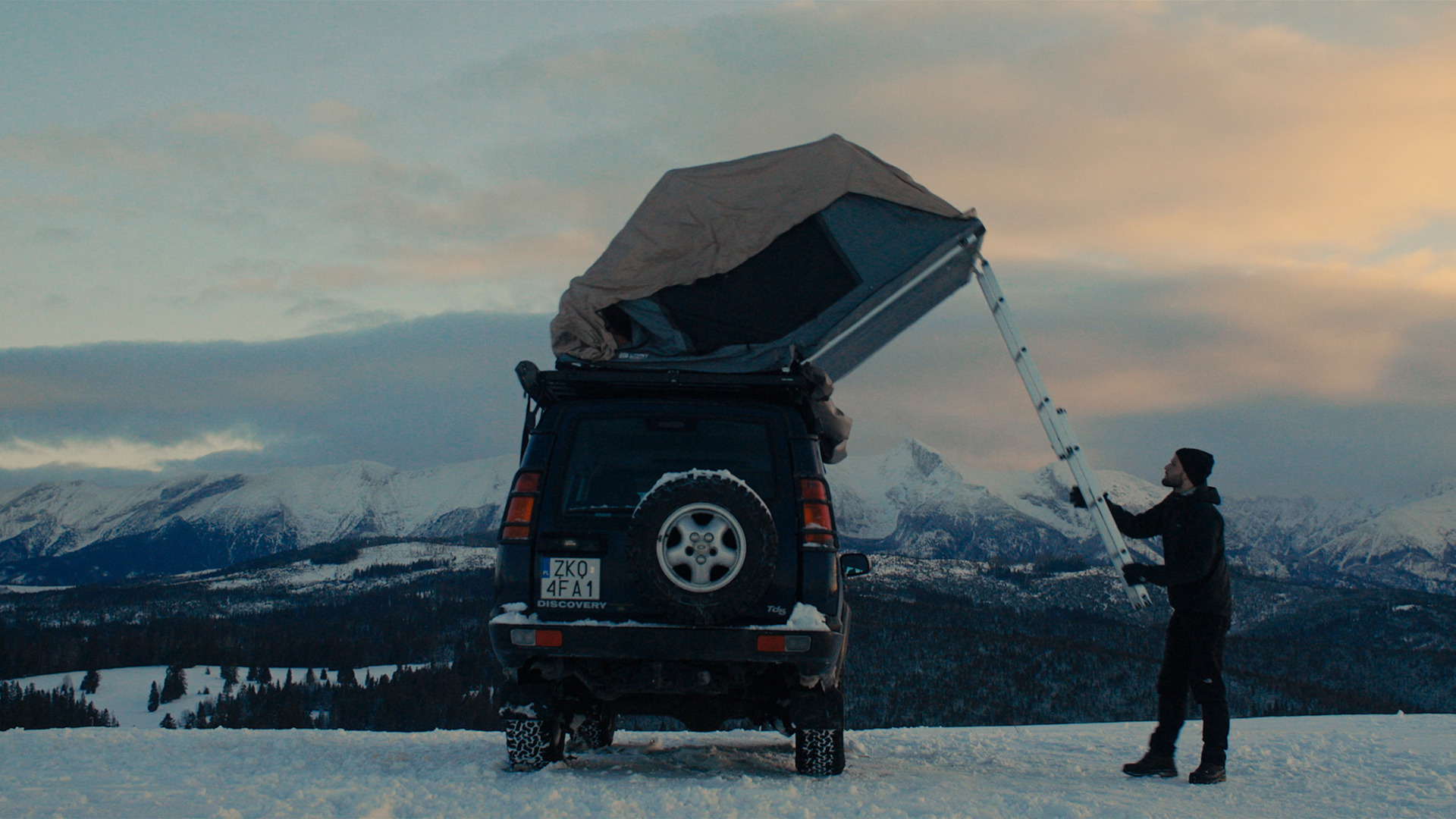 Tatra 4x4 with @b.kolaczkowski and his Land Rover Discovery 2.