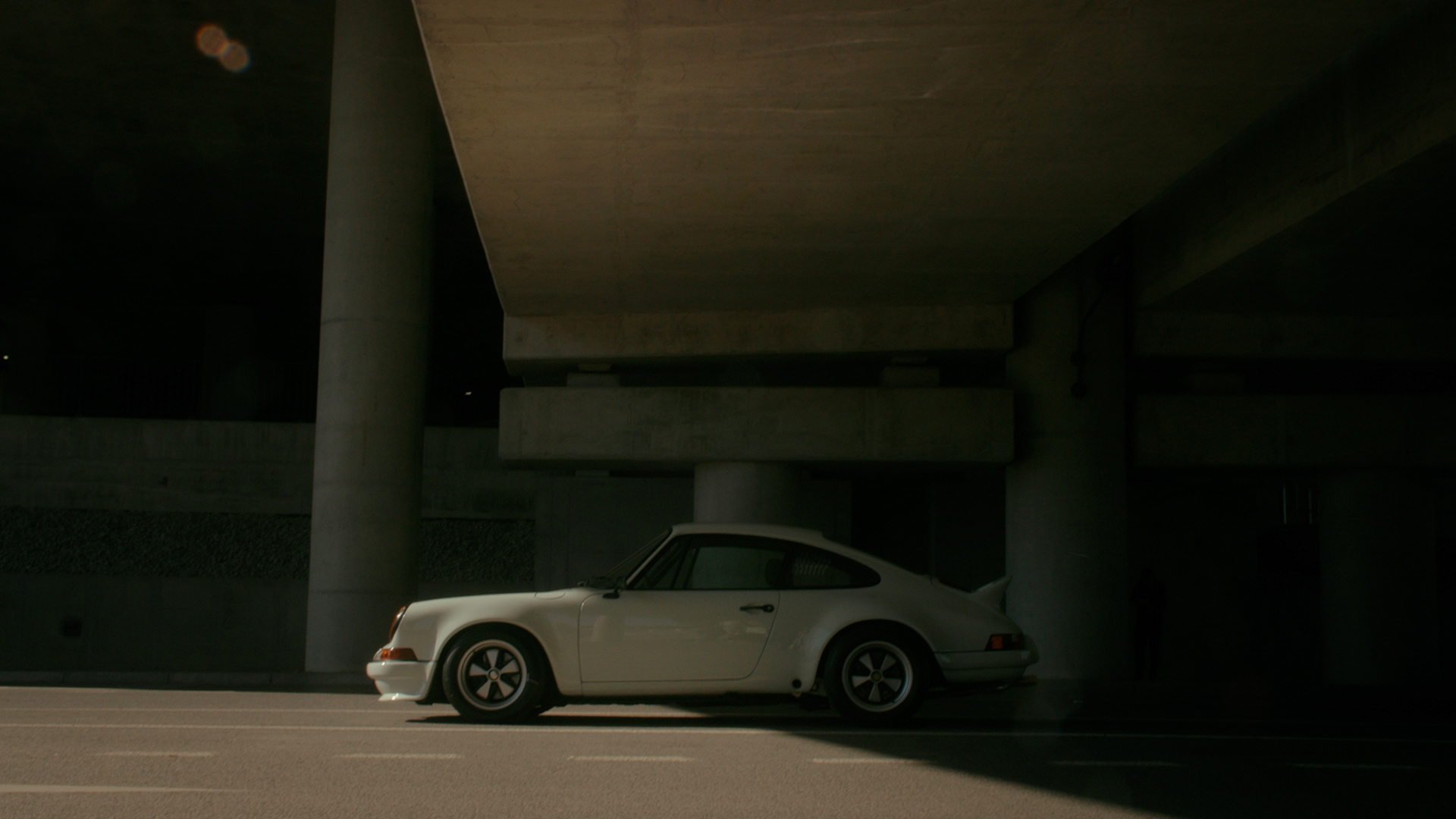 Project: Queen. A complete nut-to-bolt restoration of a Porsche 911 from 1970.