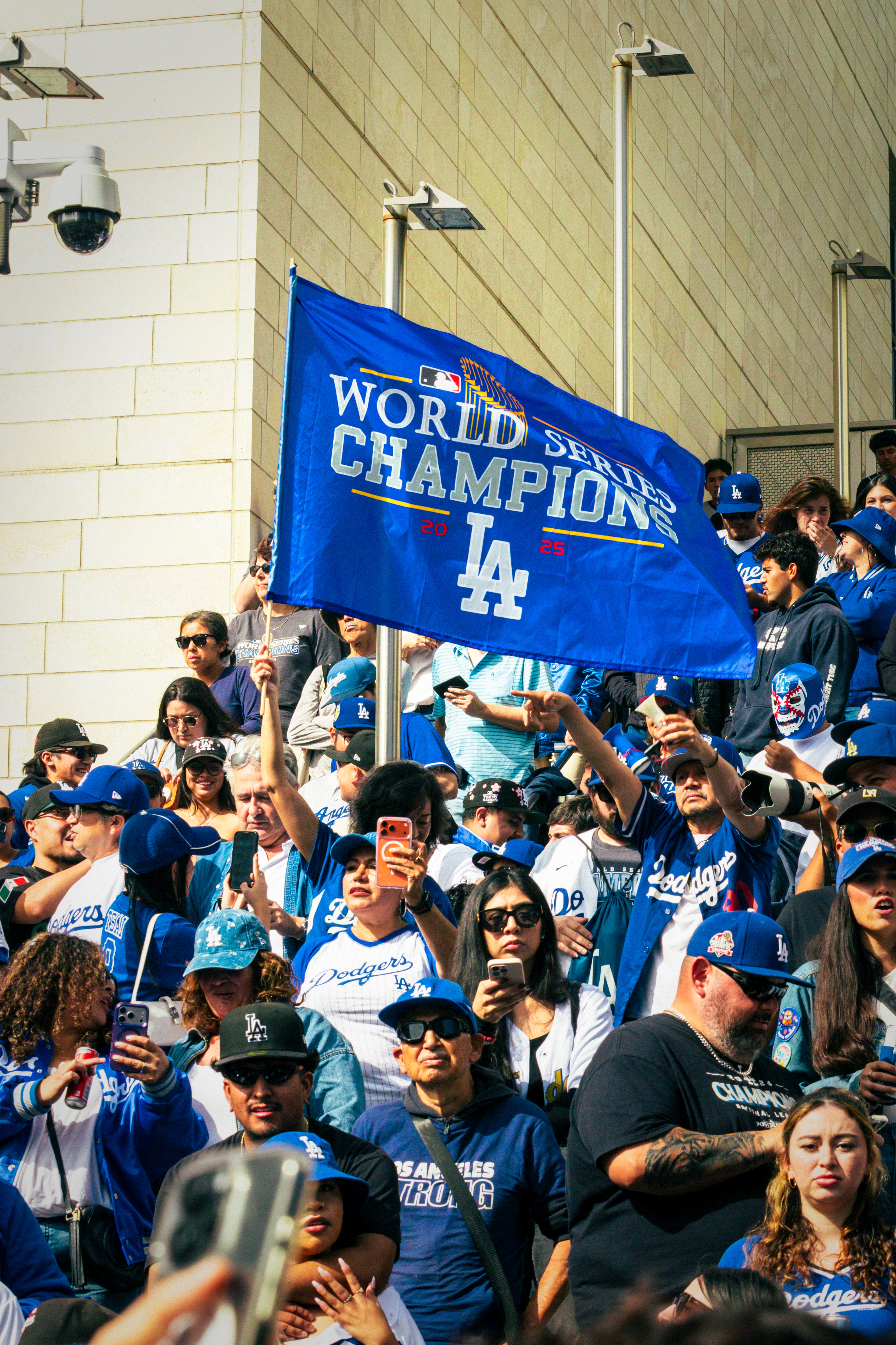 DODGERS PARADE 2025 © Gabriel Porras All Rights Reserved 