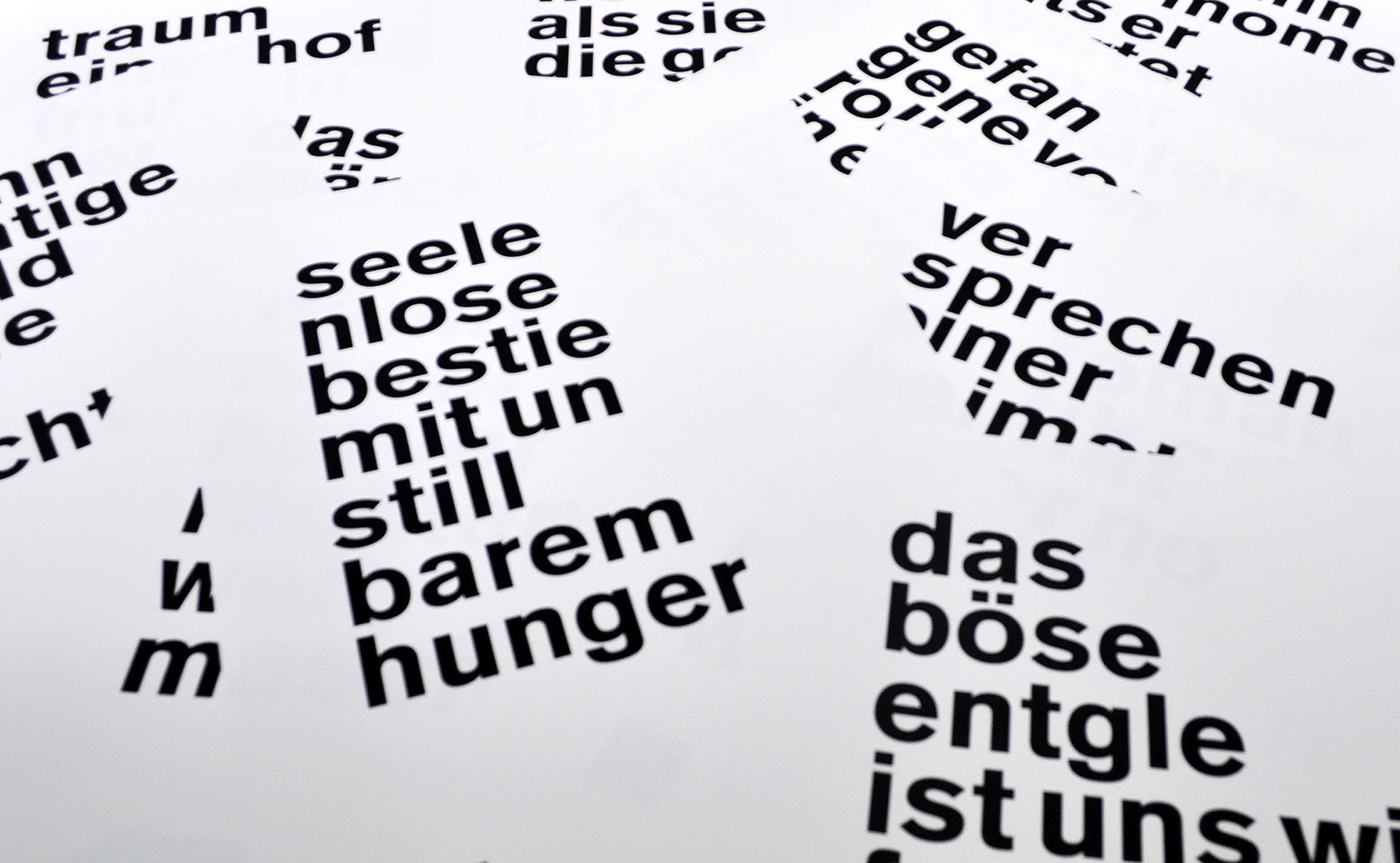 Die Kampagne bestand aus insgesamt 11 Motiven, die auf Aufklebern, Plakaten und Postkarten umgesetzt wurden.