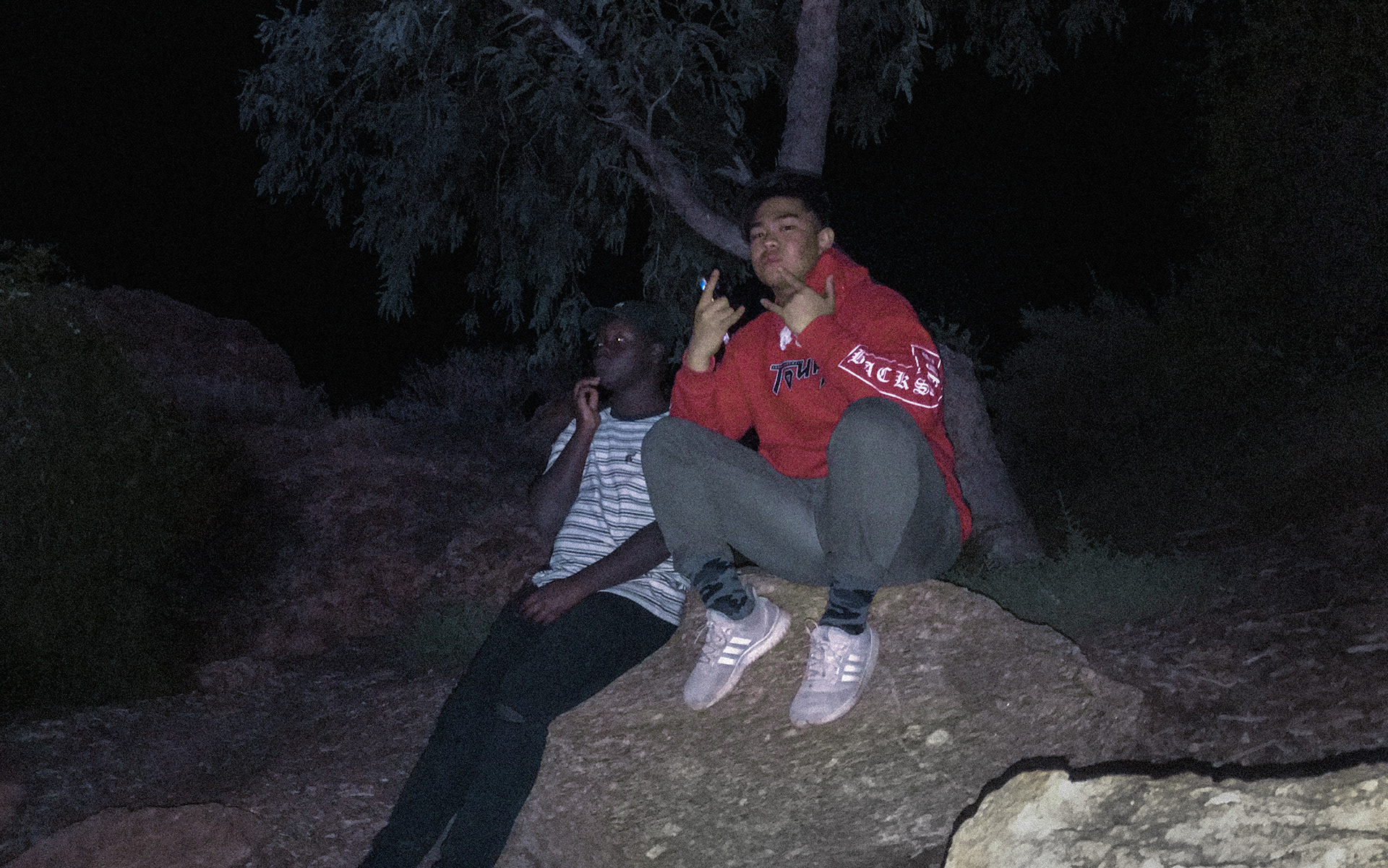Alice Springs. Models: Justin Oyat, Nard Corcuera