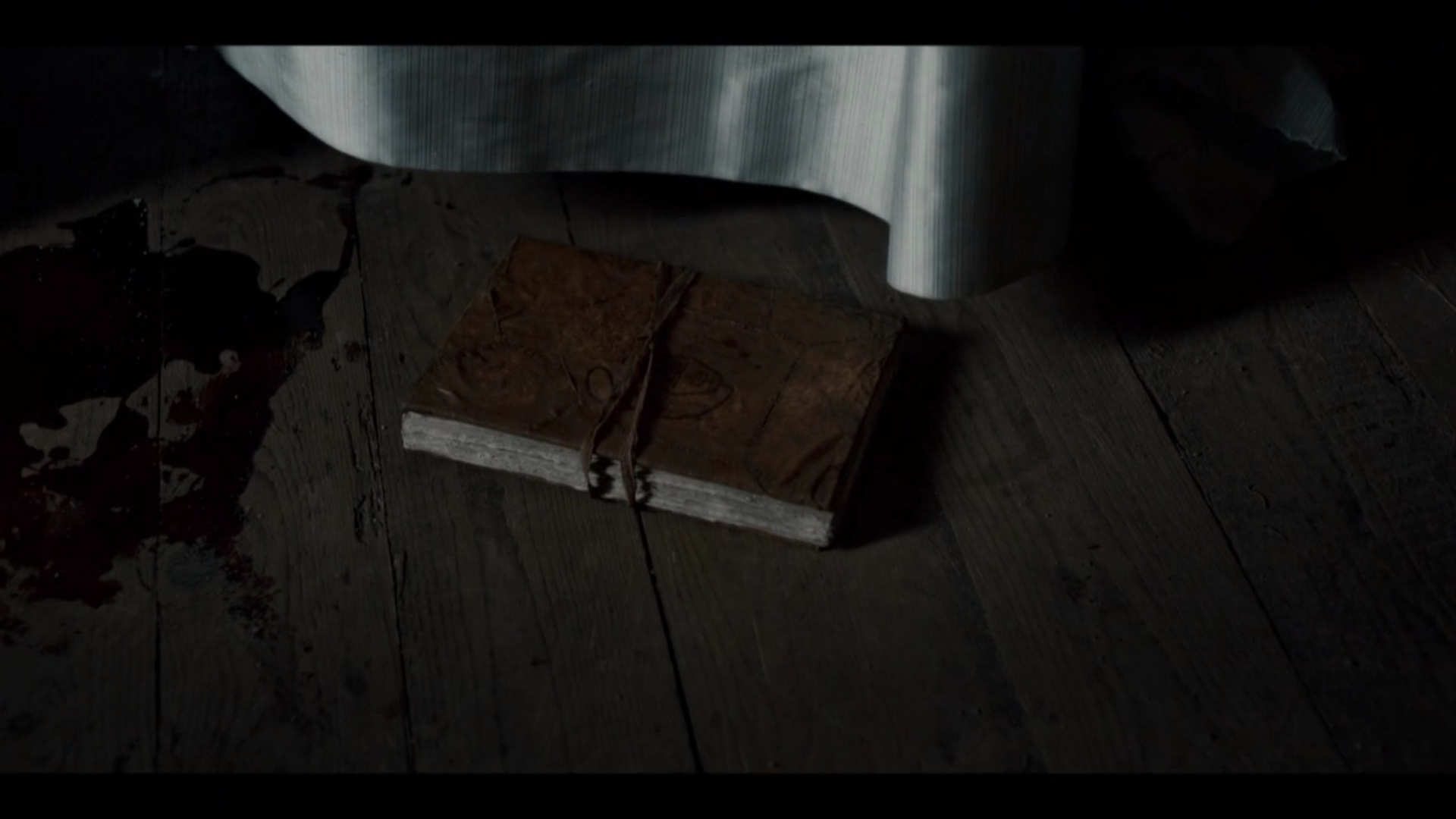De Vermis Mysteriis Book Cover