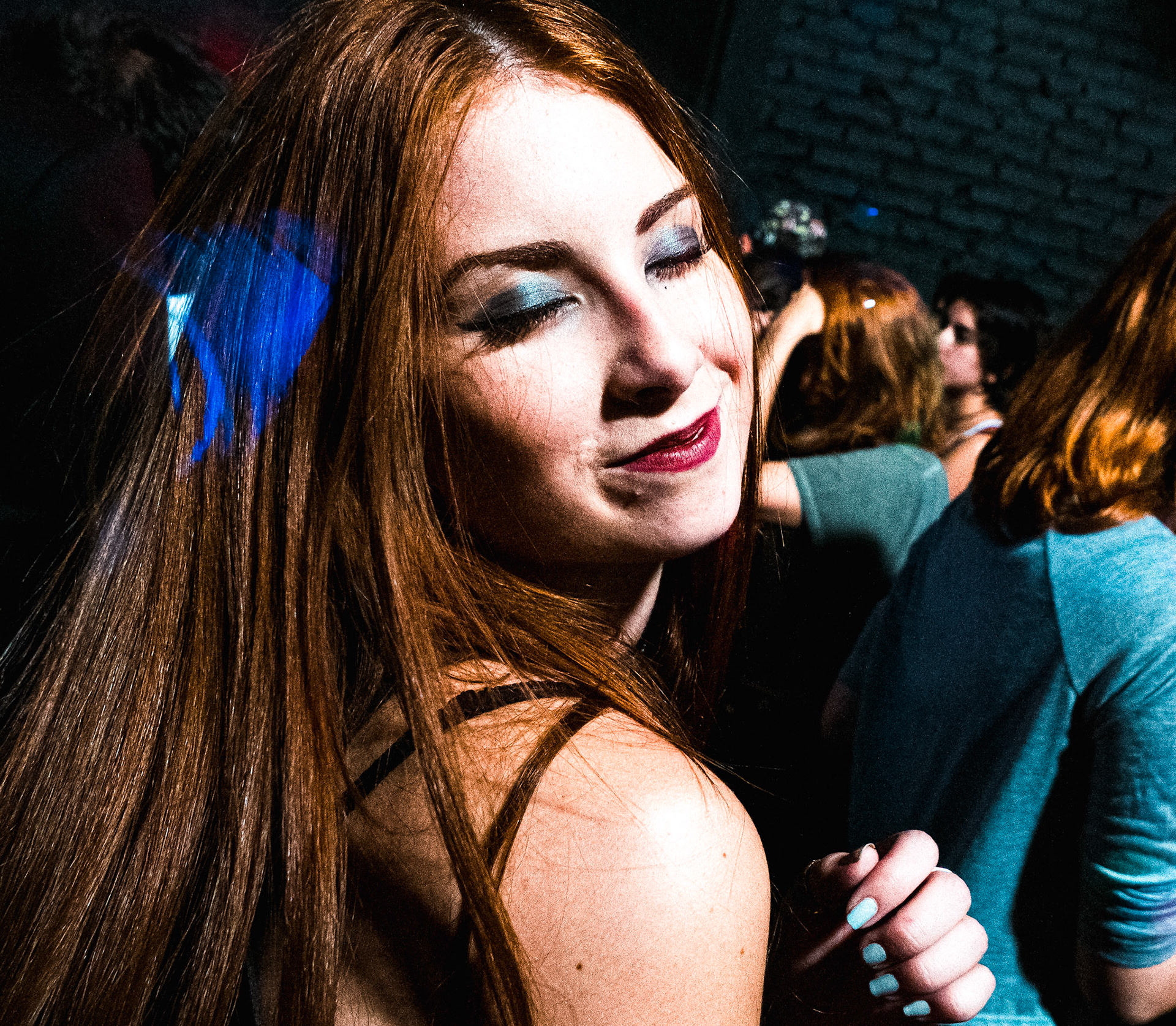 SOURIRE YEUX BLEUS