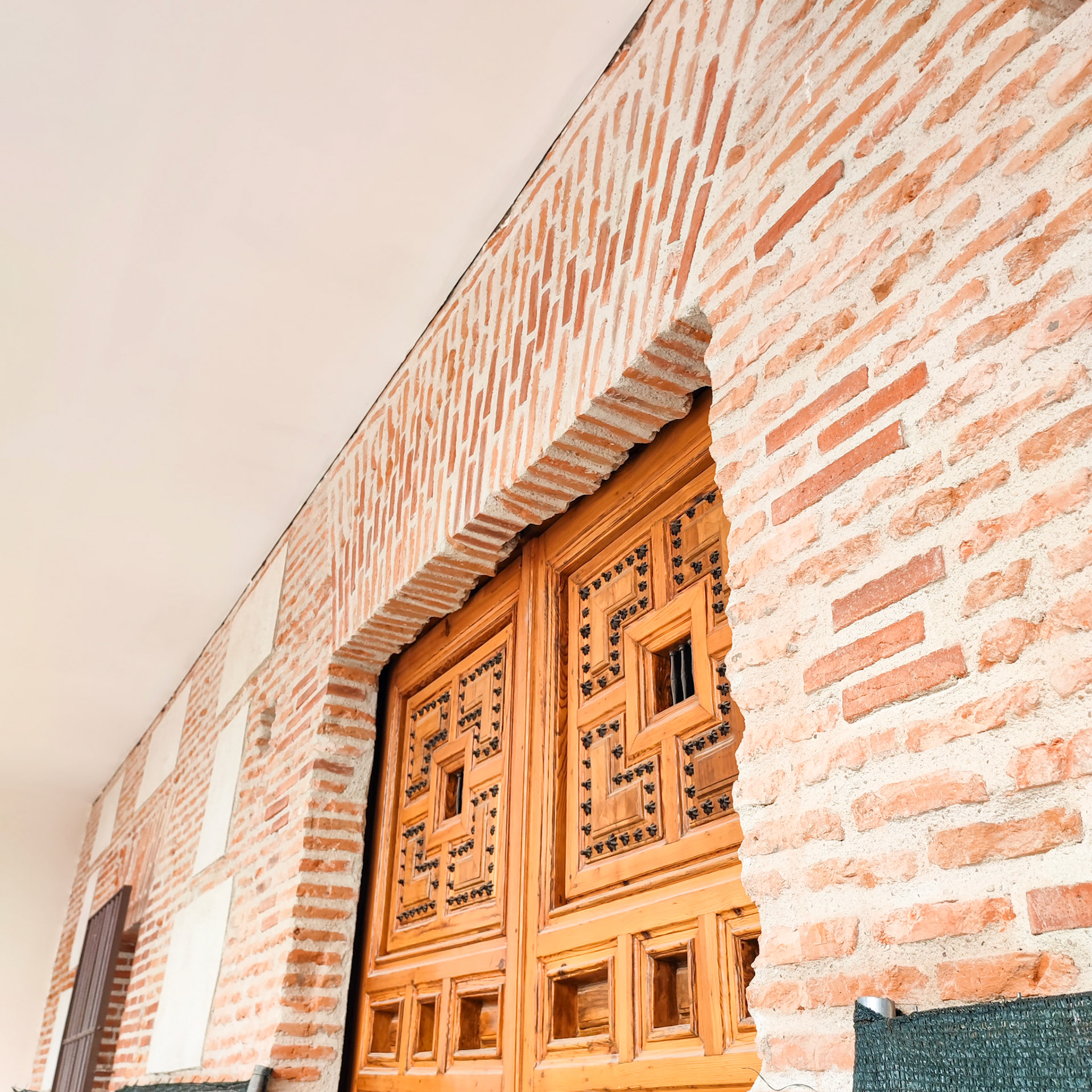 Aparejo toledano y portón s.XVII