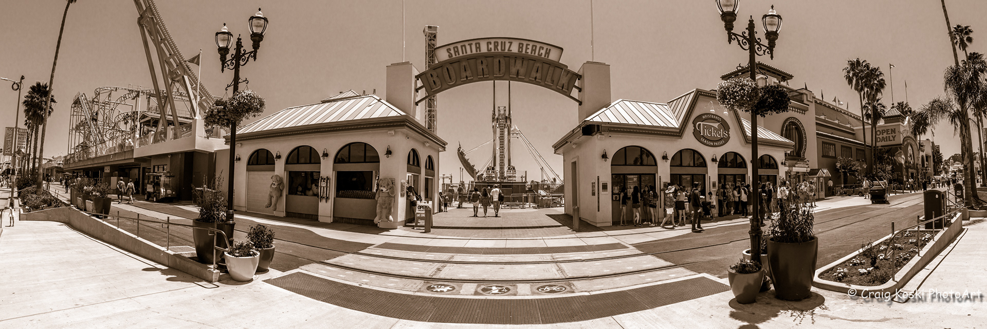 Boardwalk B&W