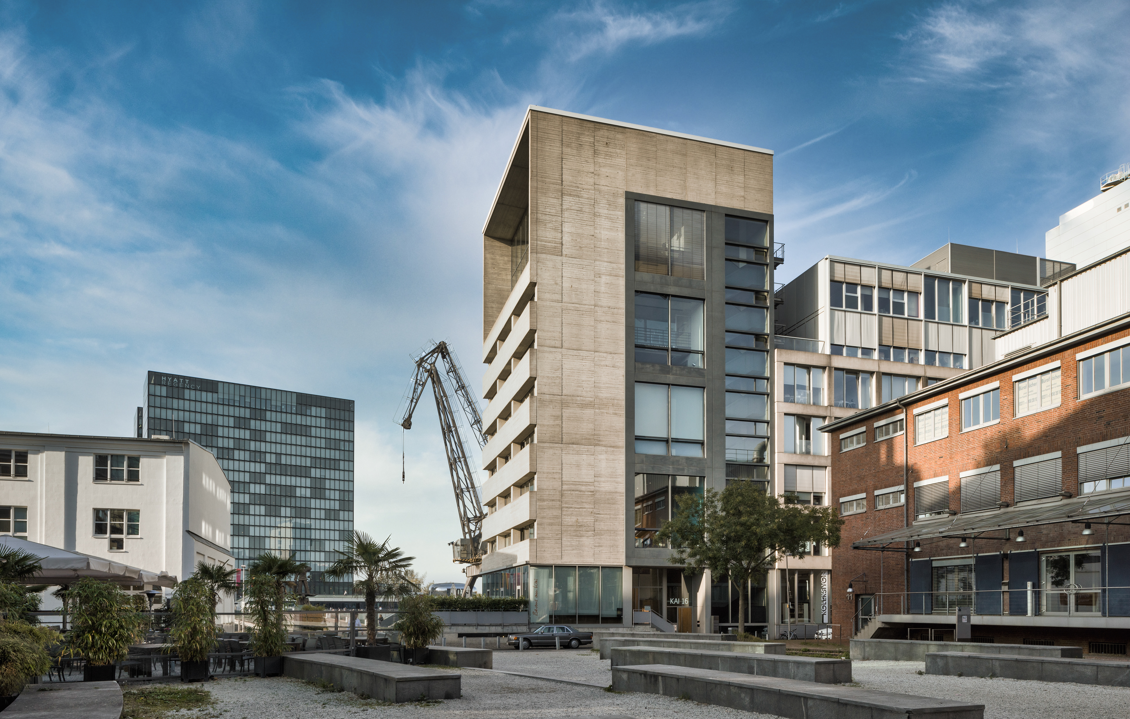 Architekturfotografie im Medienhafen Düsseldorf: Hyatt Regency, Neuer Zollhof .. ccfranken