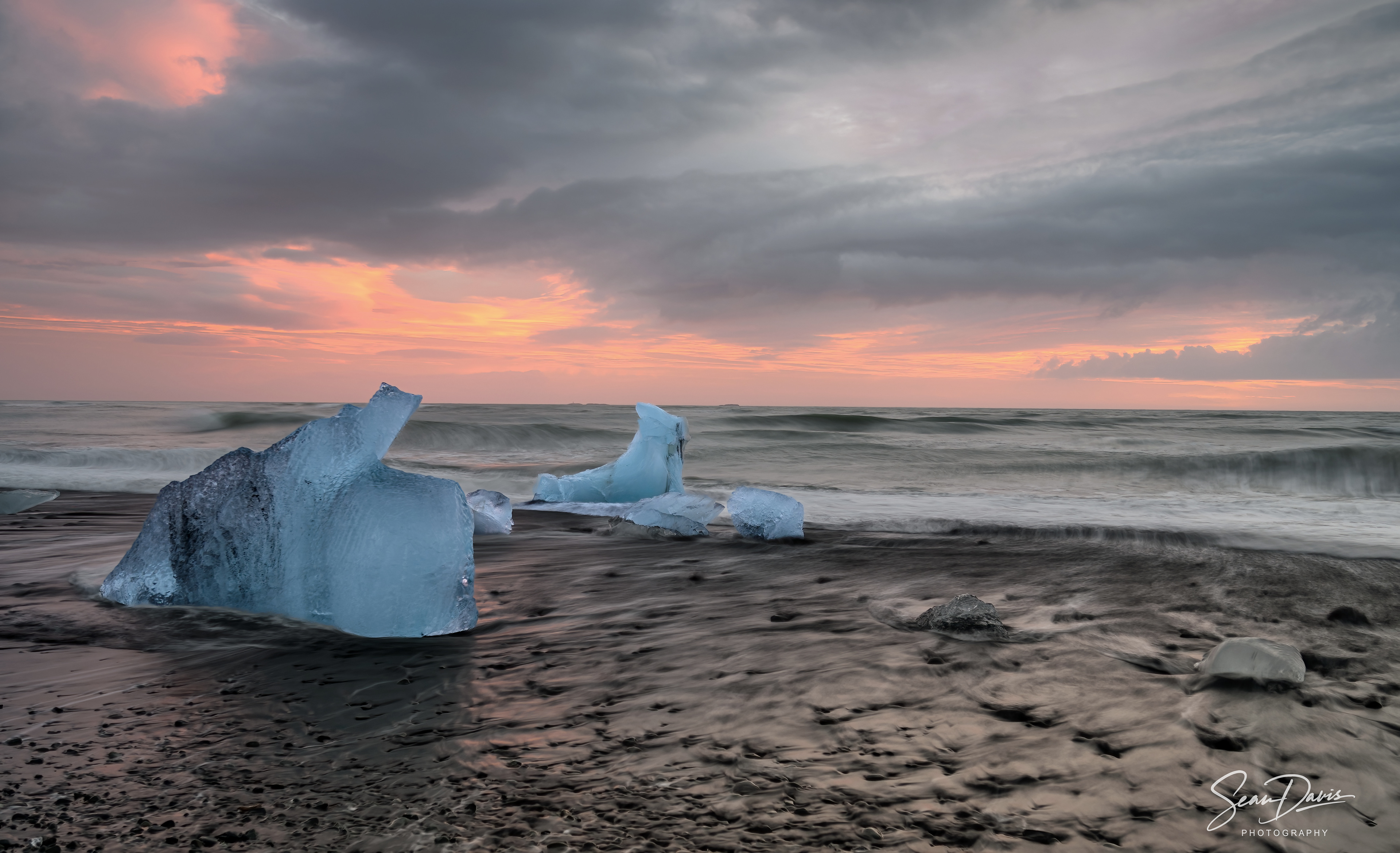 Sunrise at Diamond Beach, Jökulsárlón