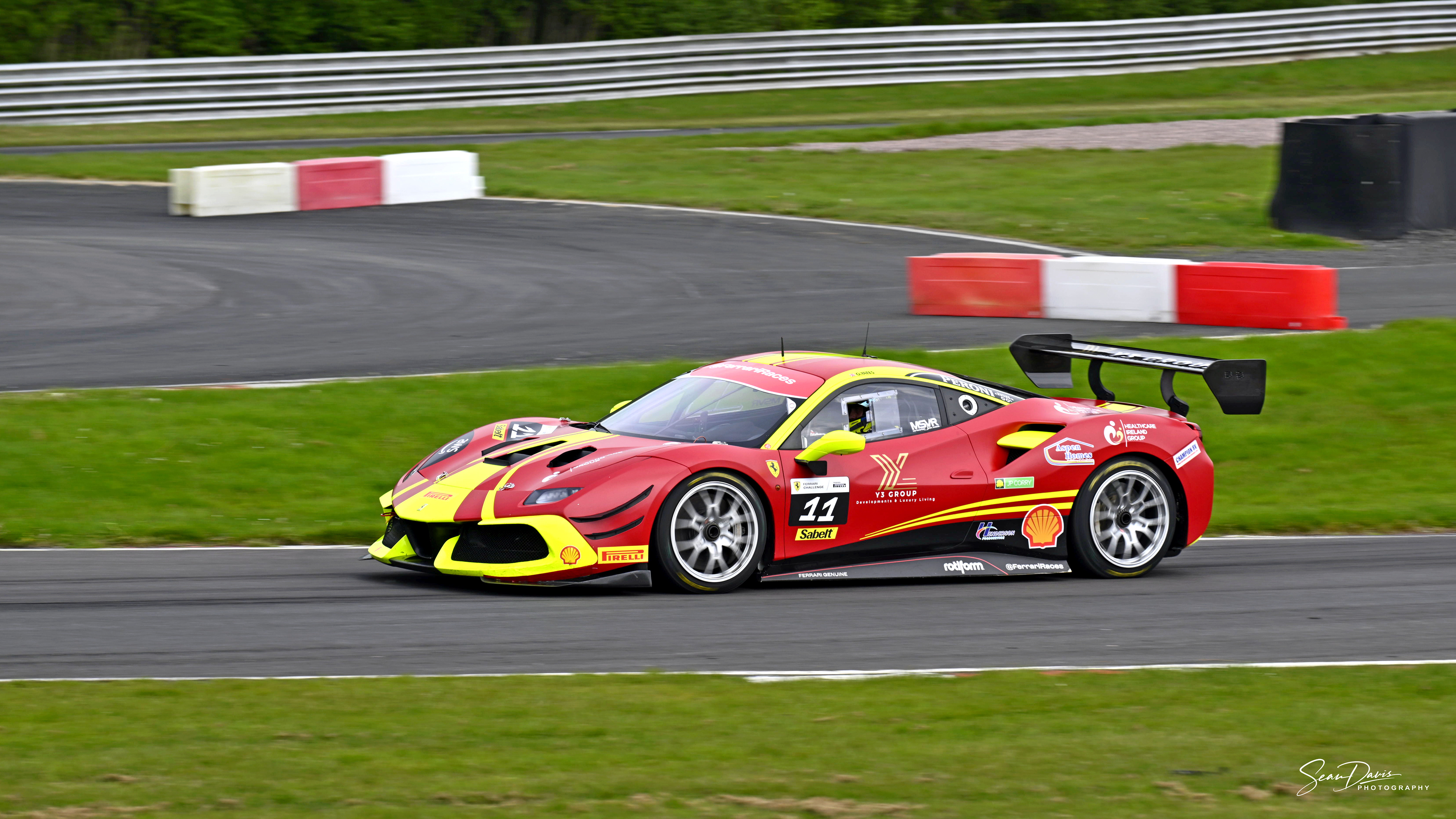Ferrari 296 Challenge