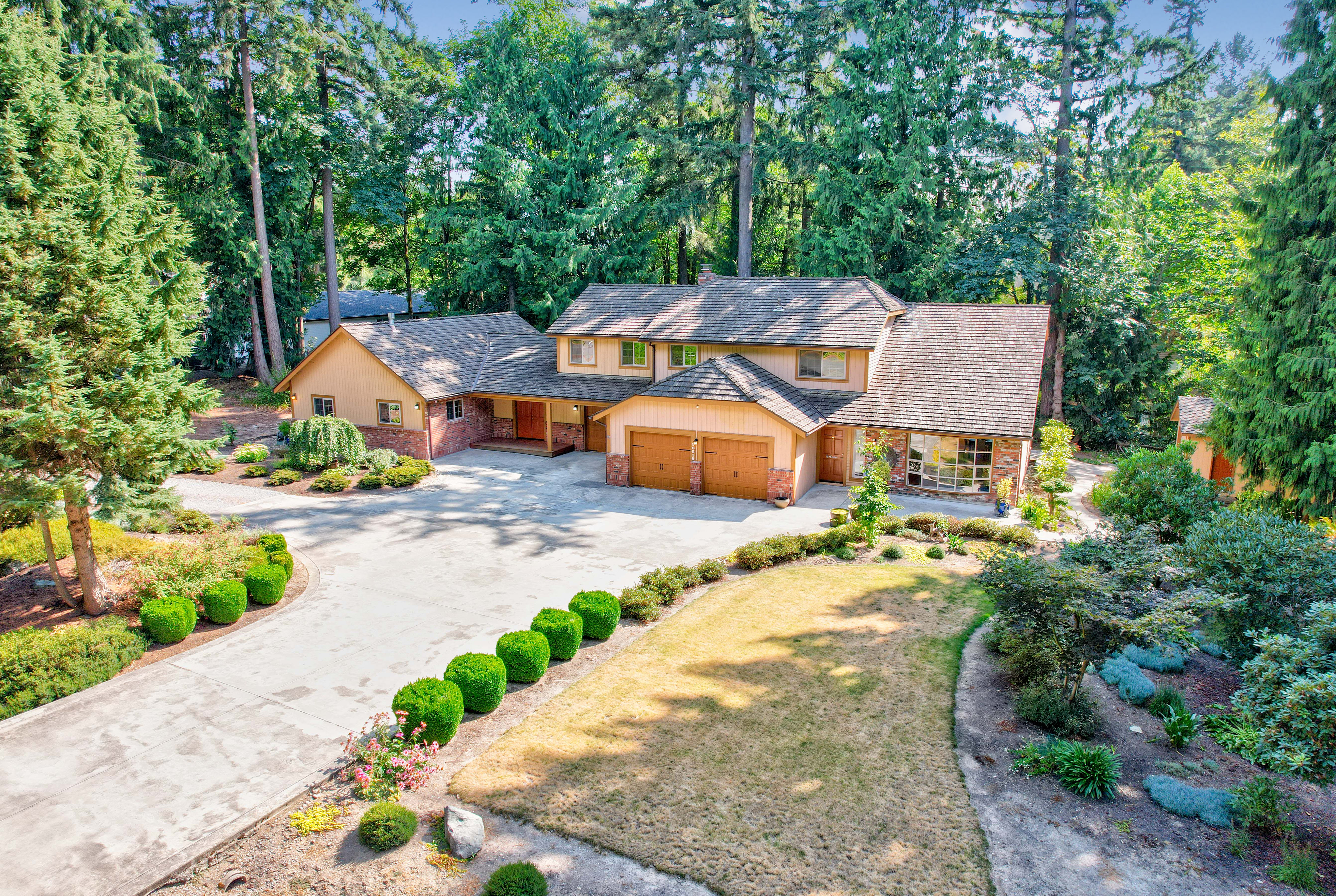 Featured Seattle real estate photography by DePartee Photo Services