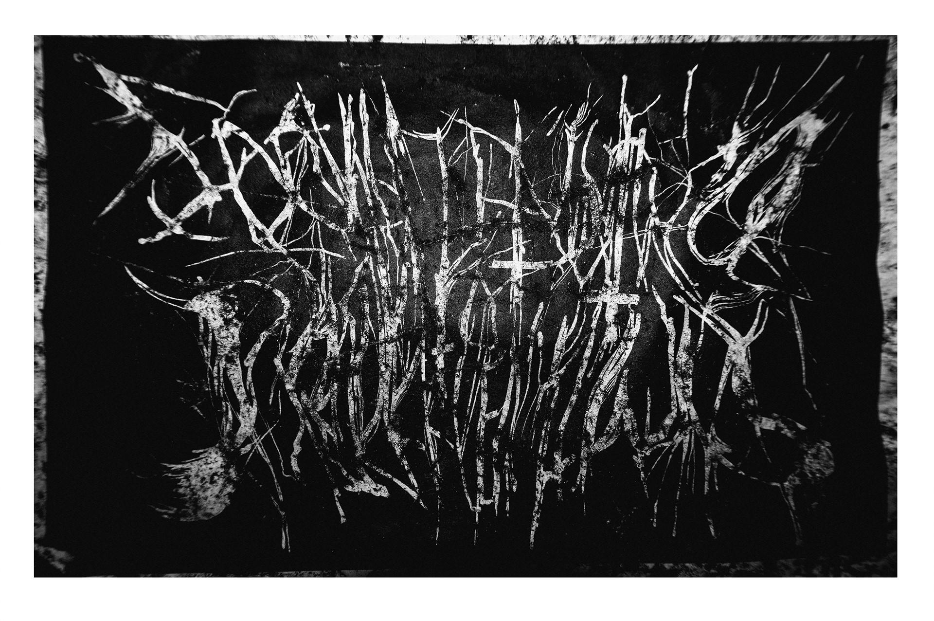 Społeczeństwo to przekleństwo, 2021, c-print, 110x74cm