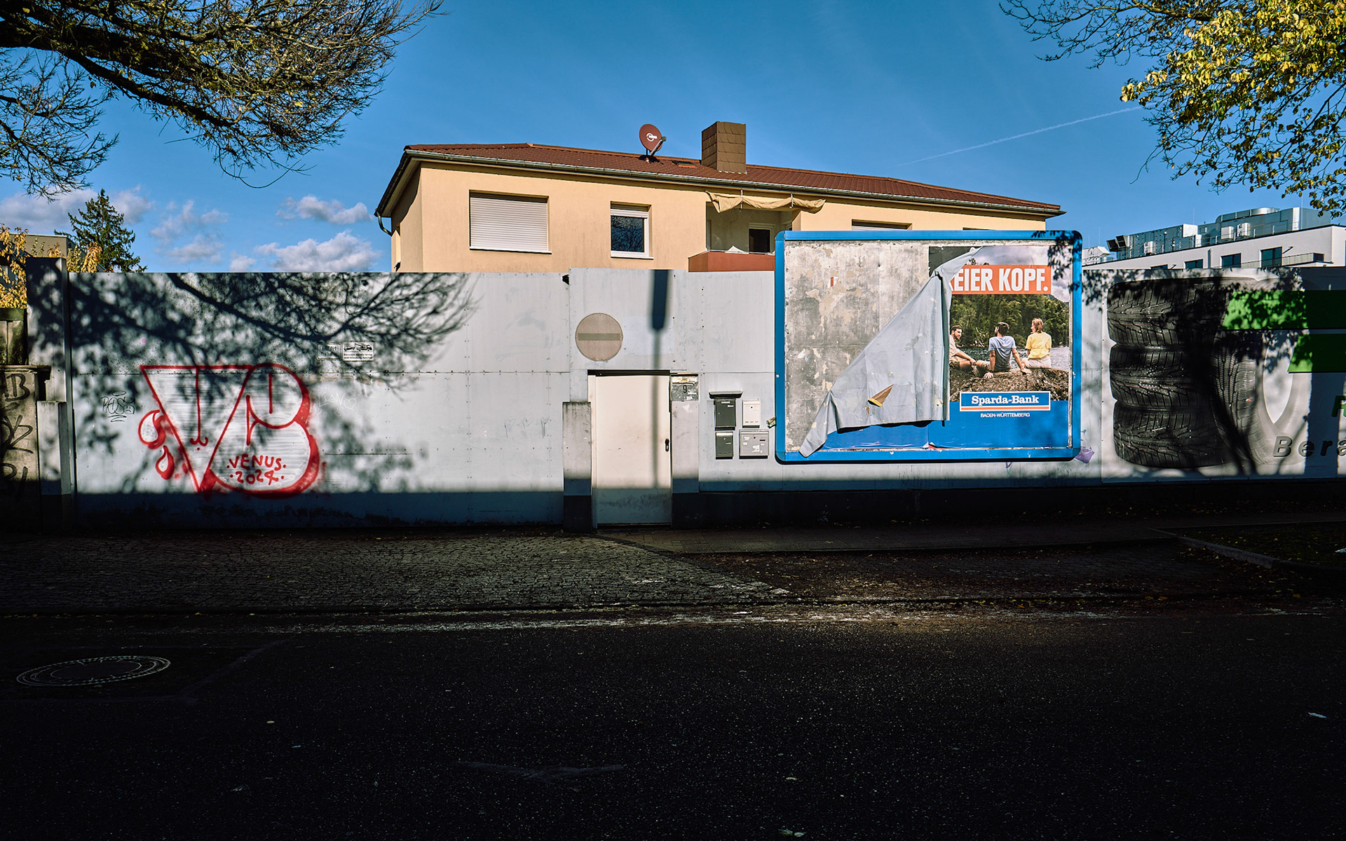 Resonance Space VI – Peripheral Wall