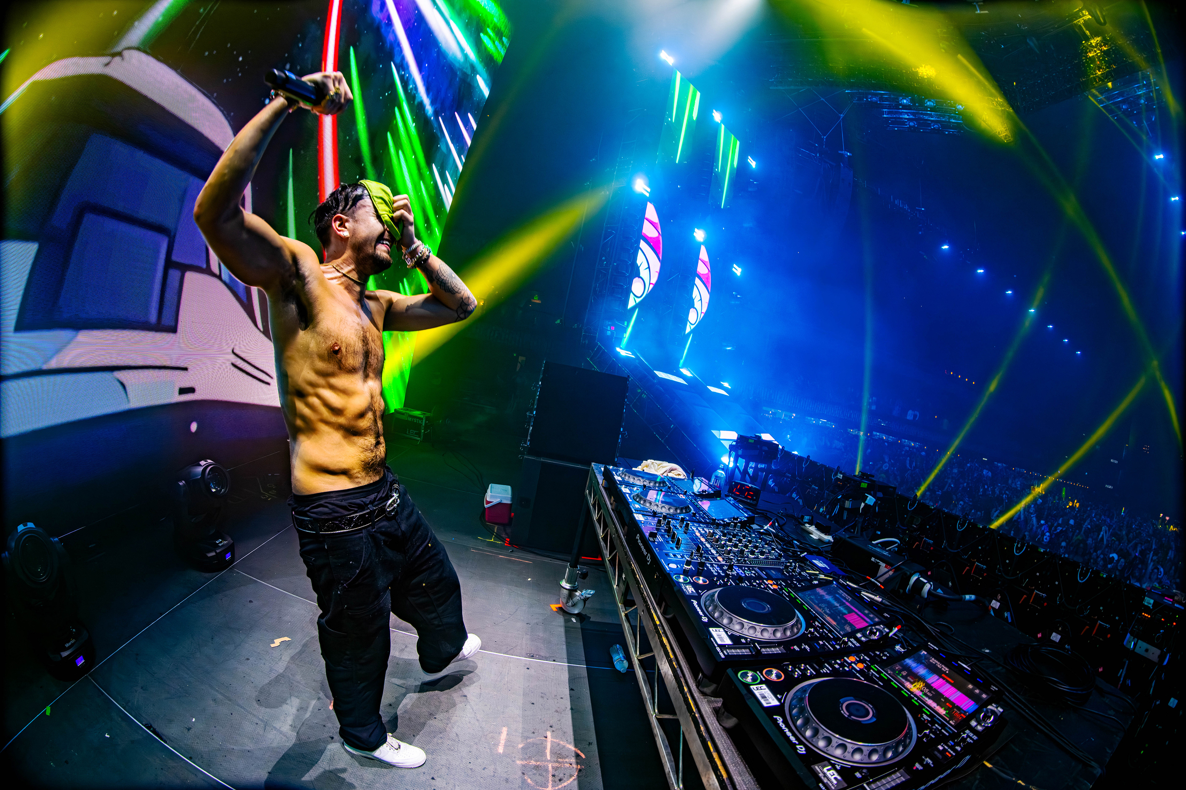 GorillaT, Wobbleween, 2025