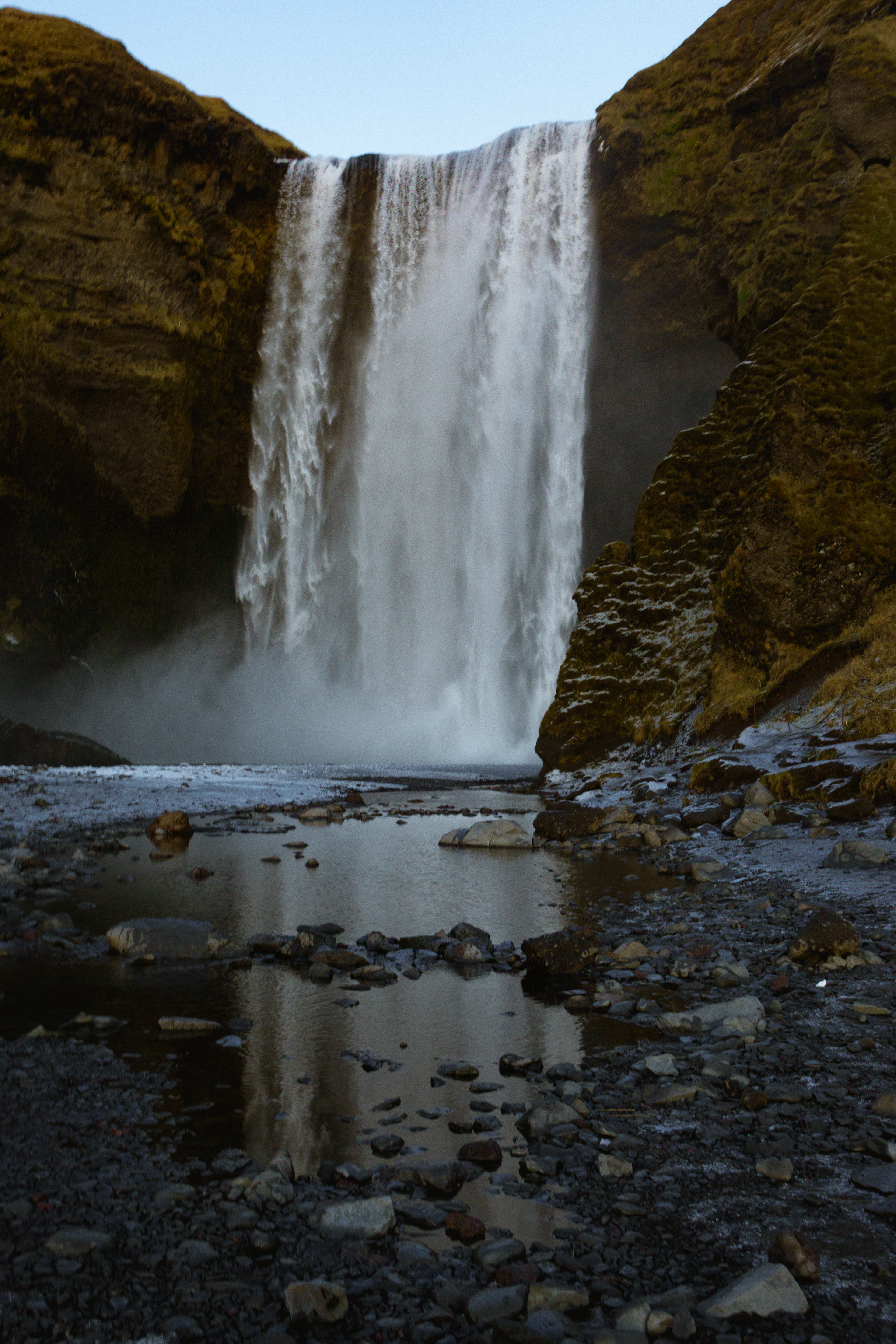 Skógafoss | 📷ZV-1 | F5.6 | 14mm | 1/40