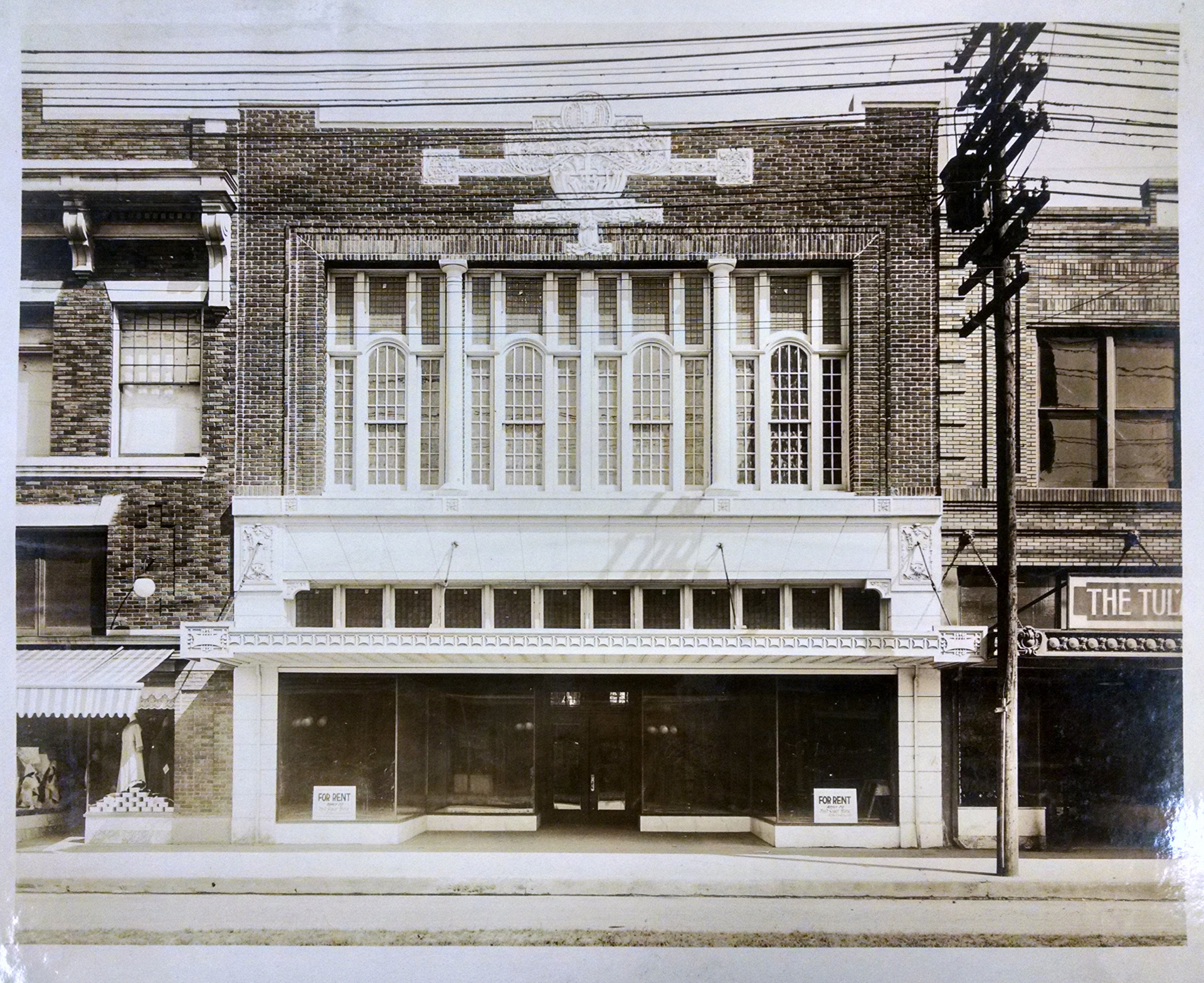 1925