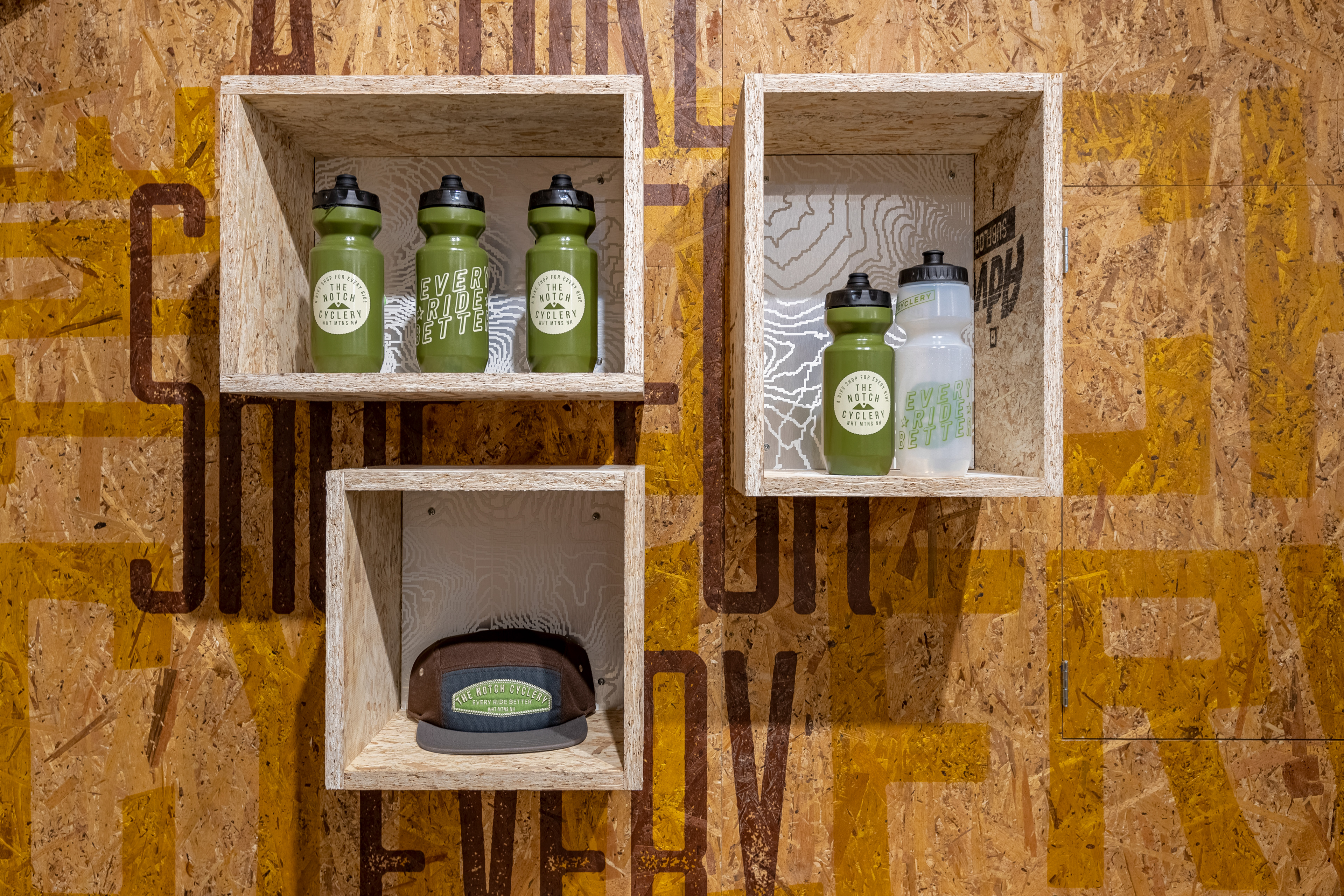 ENVIRONMENTAL GRAPHICS & PRODUCT DISPLAY CUBY RESULT (DETAIL)
