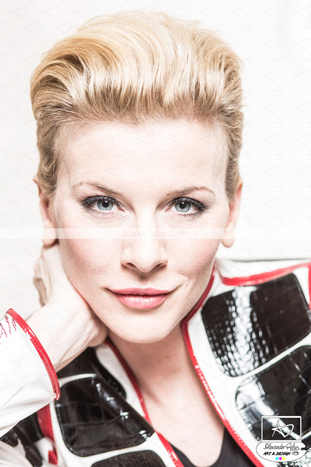 Kennzeichnung: redaktionell-journalistisch gestalterischer Inhalt | Foto: © Sabine Brauer Photos ; Fotoretusche nachher