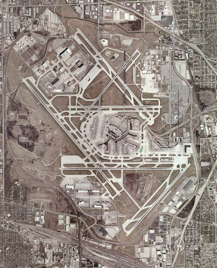 O’Hare International Airport, Chicago, USA, 2007, 41.3” x 46.6”, digital print