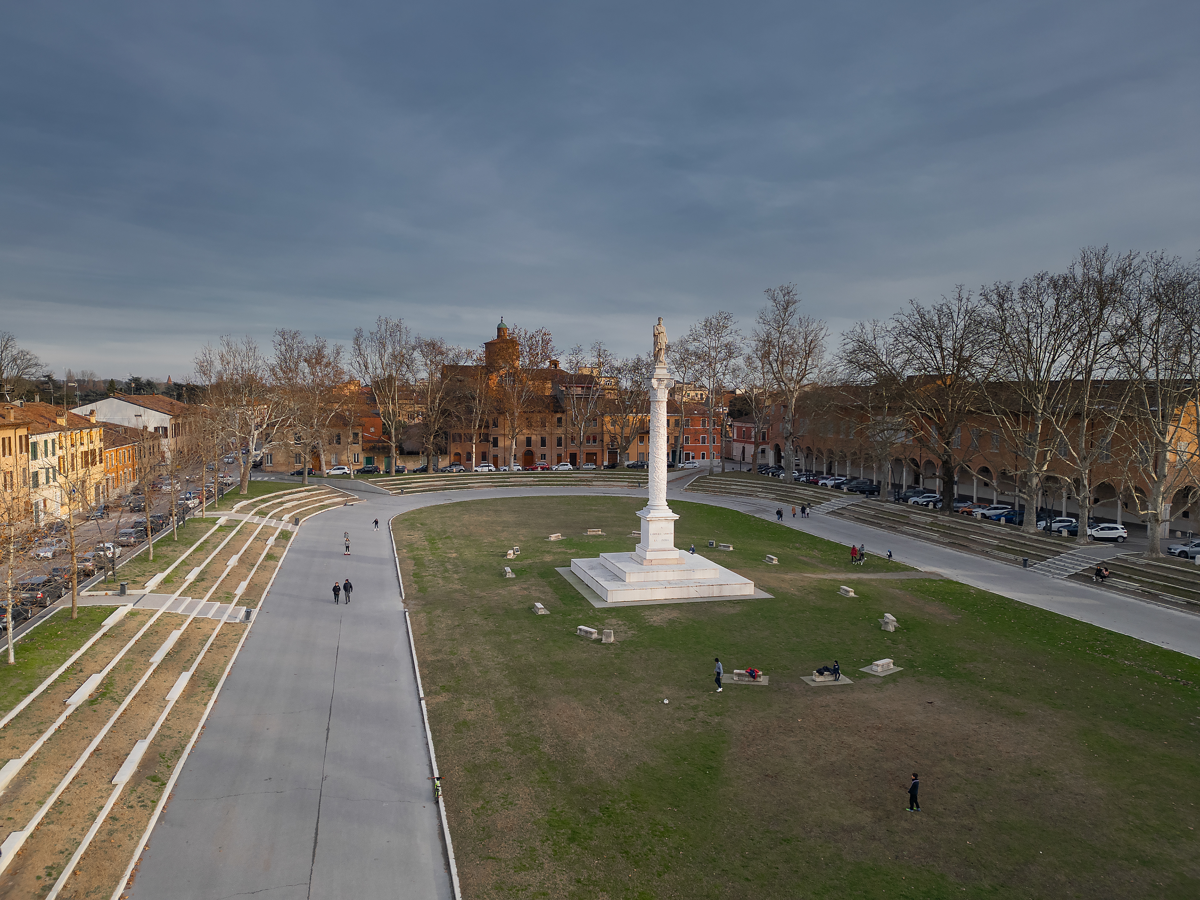 Ferrara - Piazza Ariostea