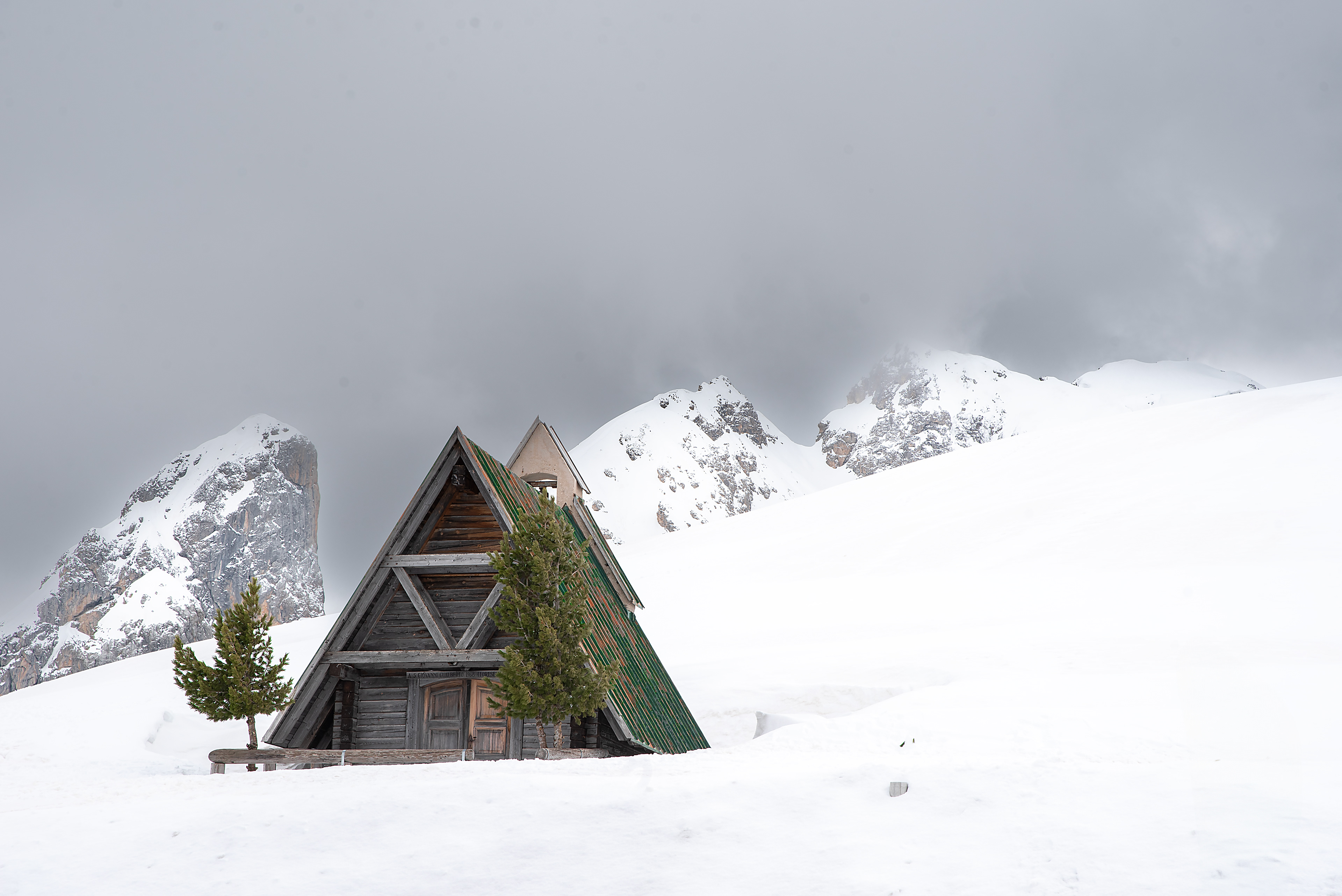 Chiesetta al passo Giau