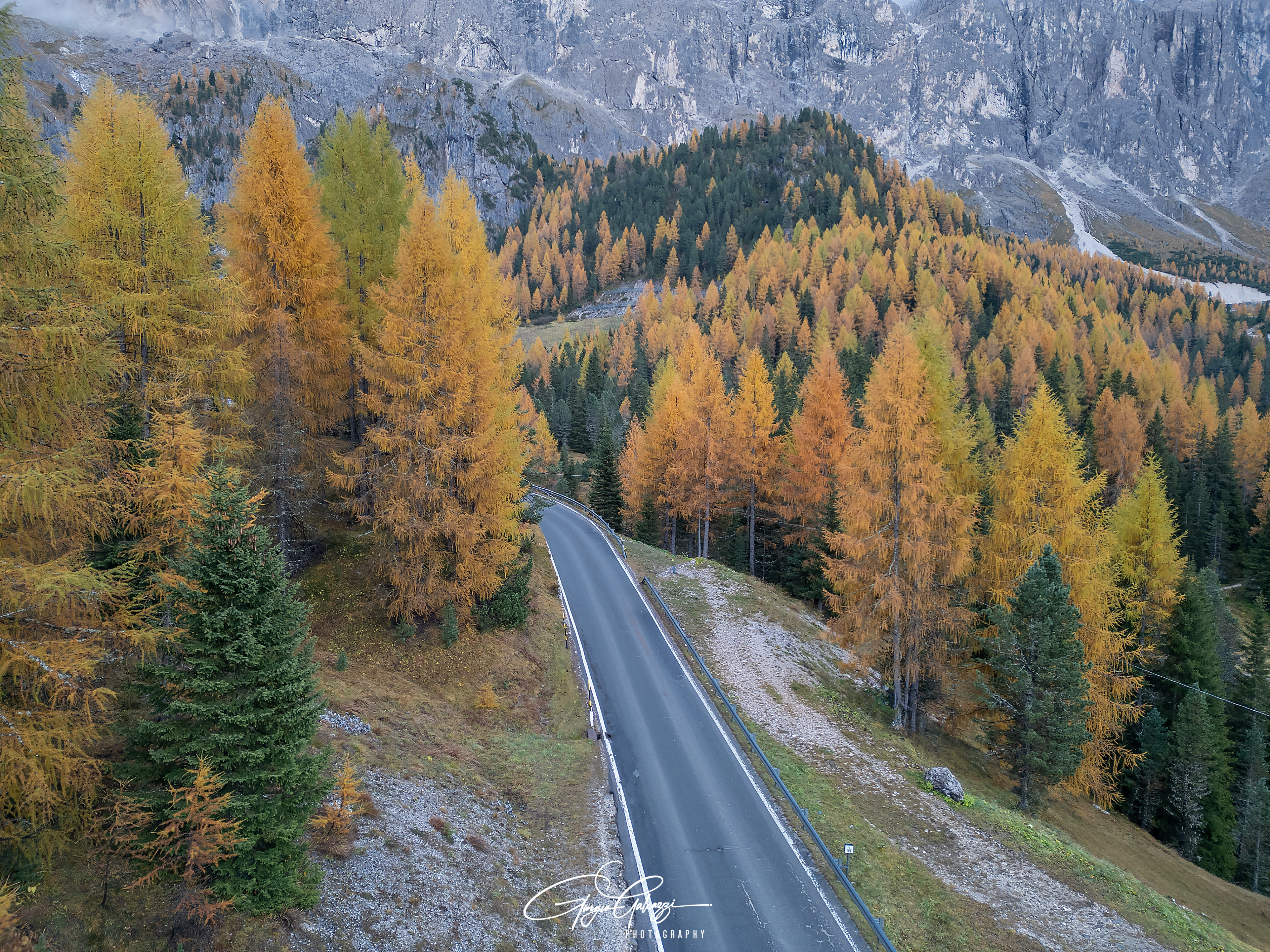 Strada per passo Sella - Foliage