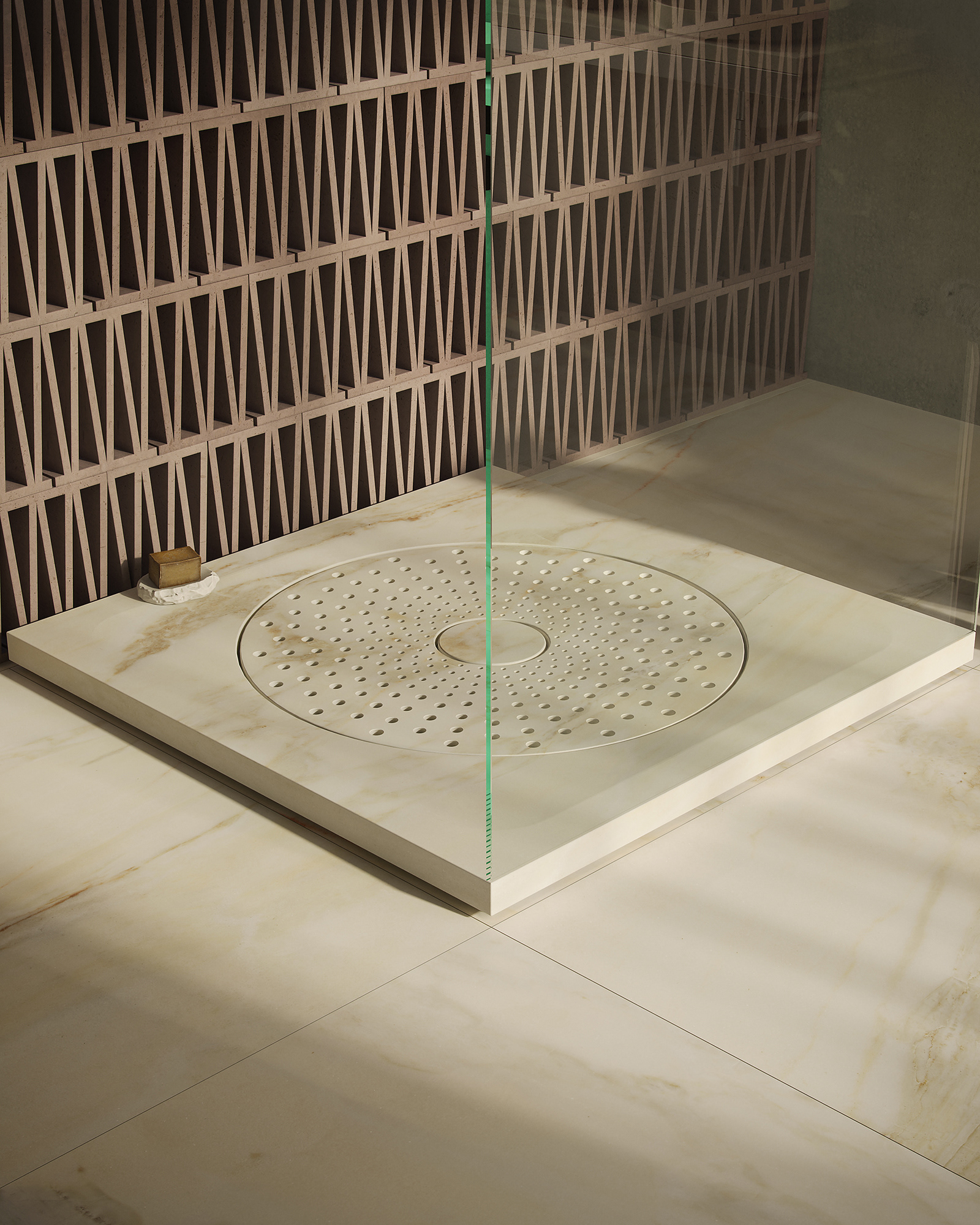 SHOWER TRAYS - MAAMI HOME