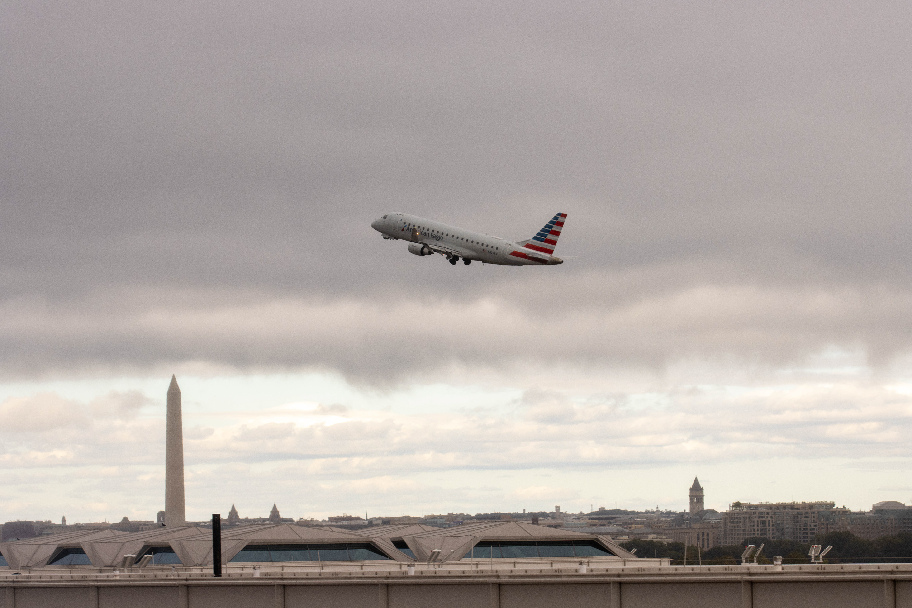 ARLINGTON, VA - A plane takes off from Ronald Reagan Washington National Airport on Oct. 8, 2025. (Sam Cohen/Capital News Service)