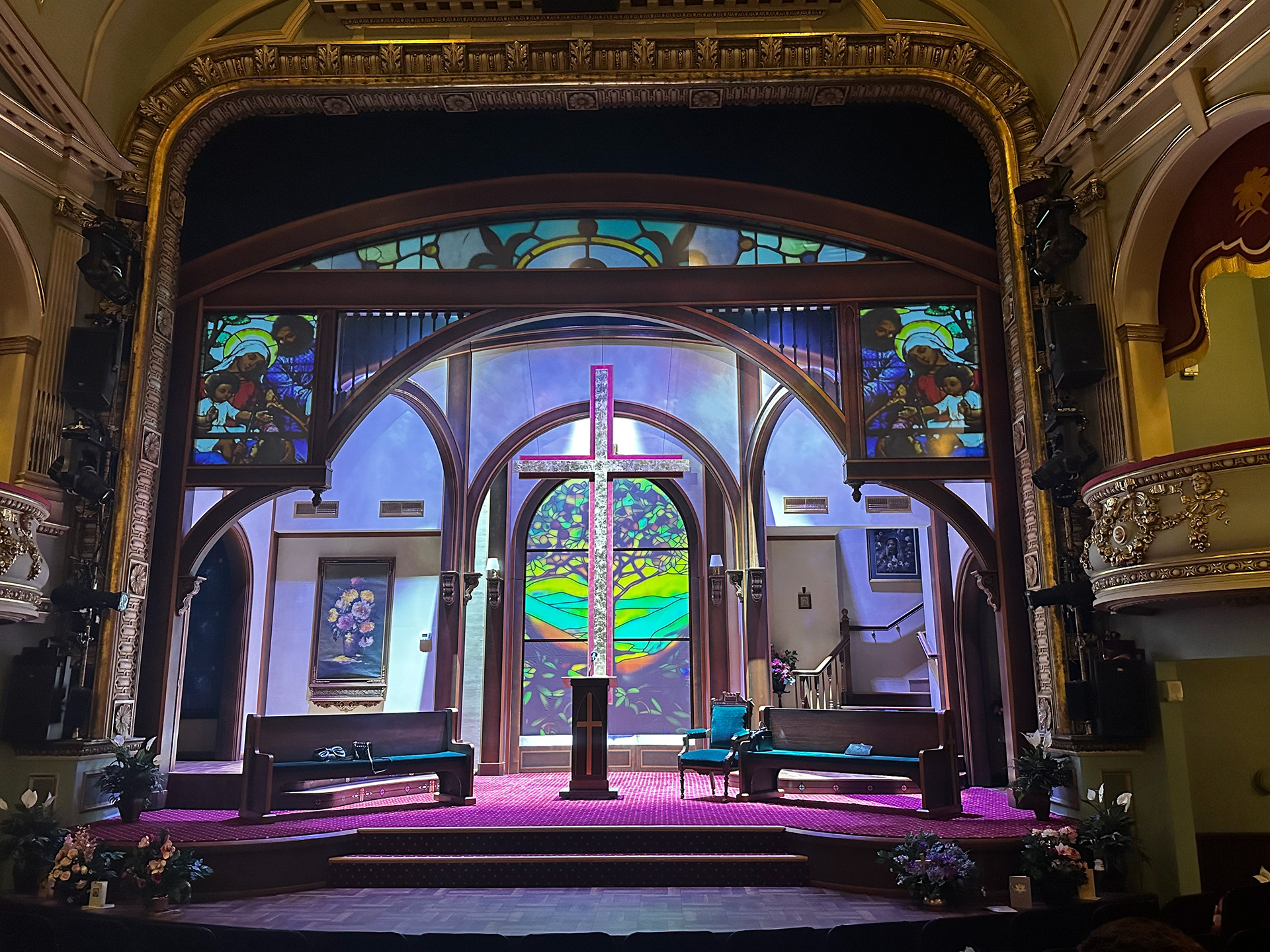 CHICKEN & BISCUITS | Set Design