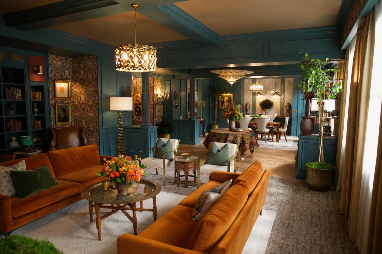 THE LAST THING HE TOLD ME  | Asst. Art Director | Stage Set