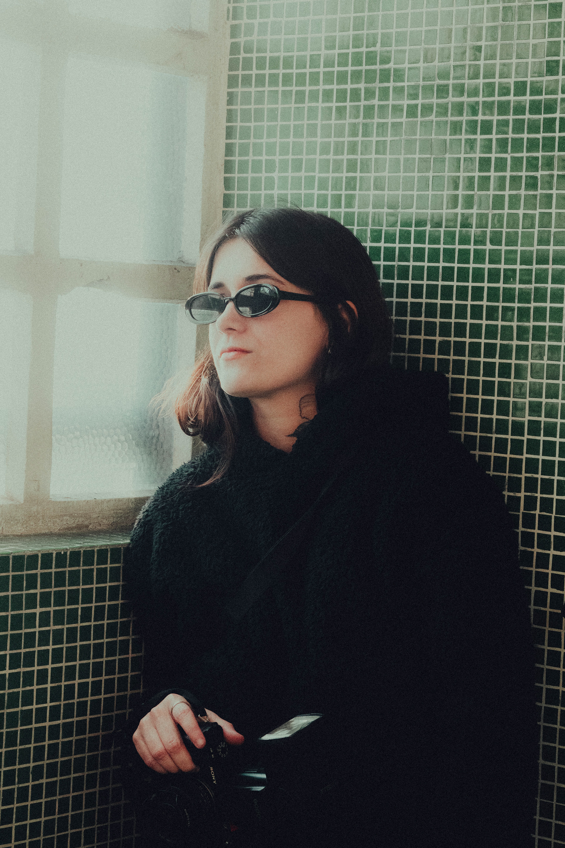 Apaixonada por fotografia, cinema e música.         Formada em cinema.       Atualmente moro no rio de janeiro e vivo na estrada rio - são paulo. 