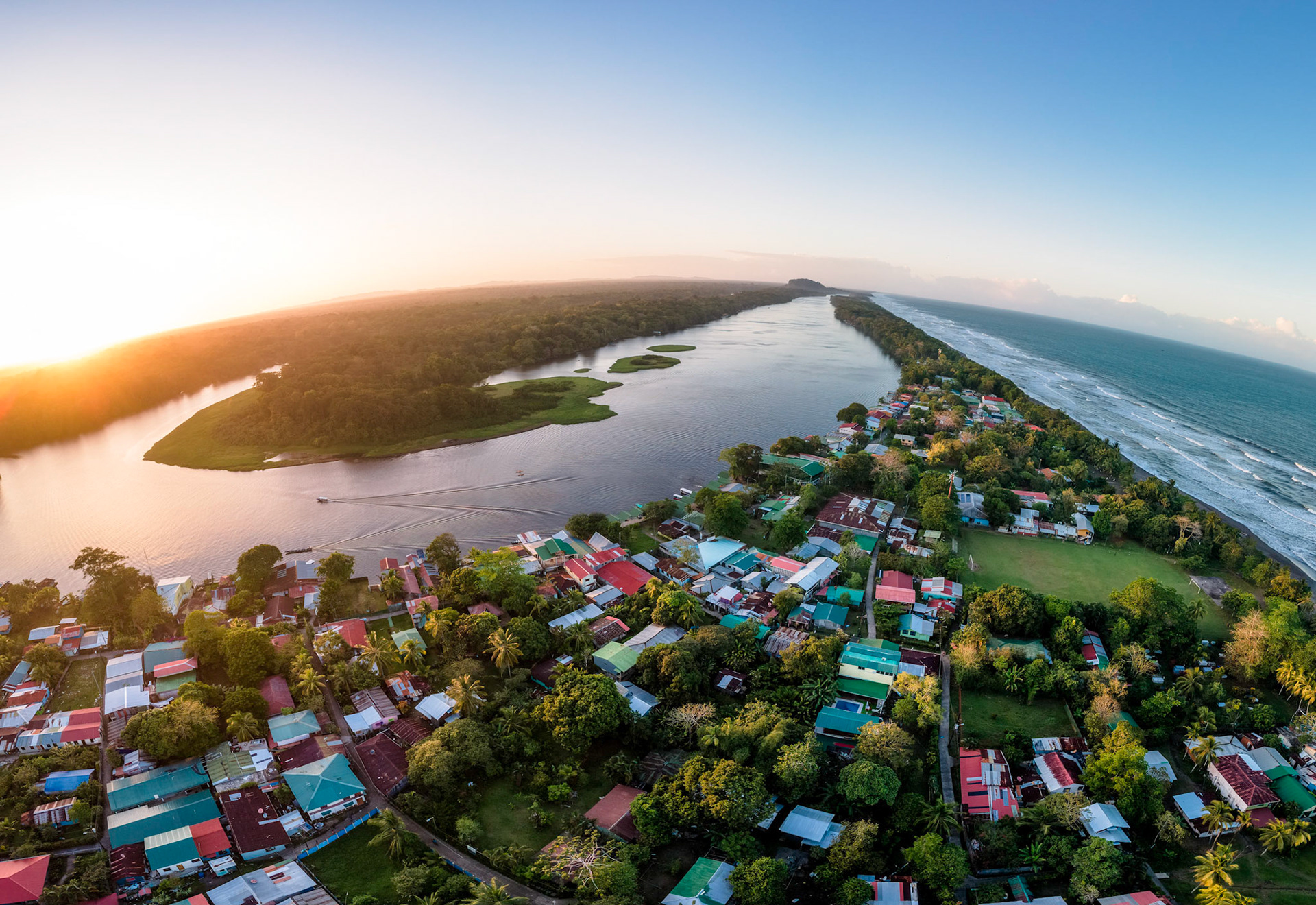 Tortuguero | © Kenneth Vargas