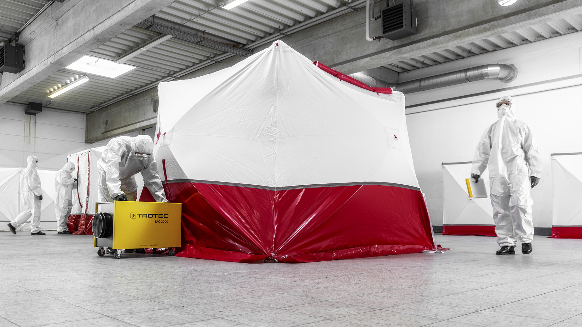 Luftreiniger und mobiles Sanitätszelt