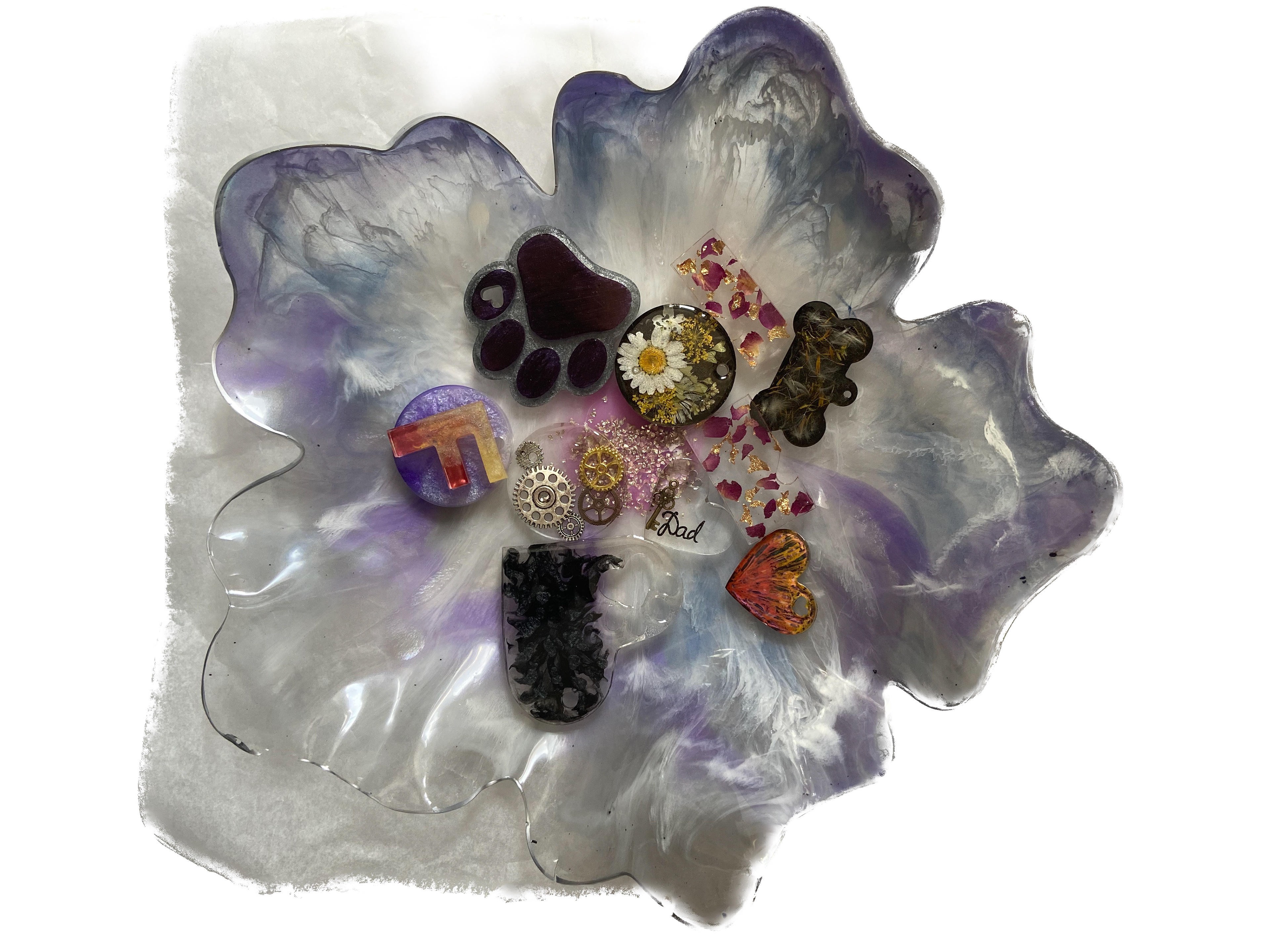 Flower shaped tray used as a centre piece